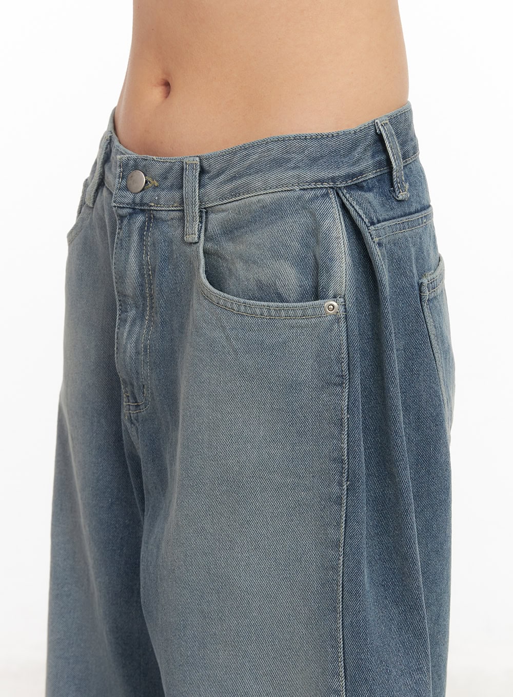 Amber Pintuck Wide-Leg Jeans CM511 - Image 5