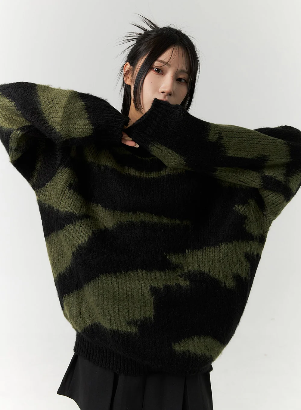 Animal Pattern Knit Sweater CN321 - Image 4