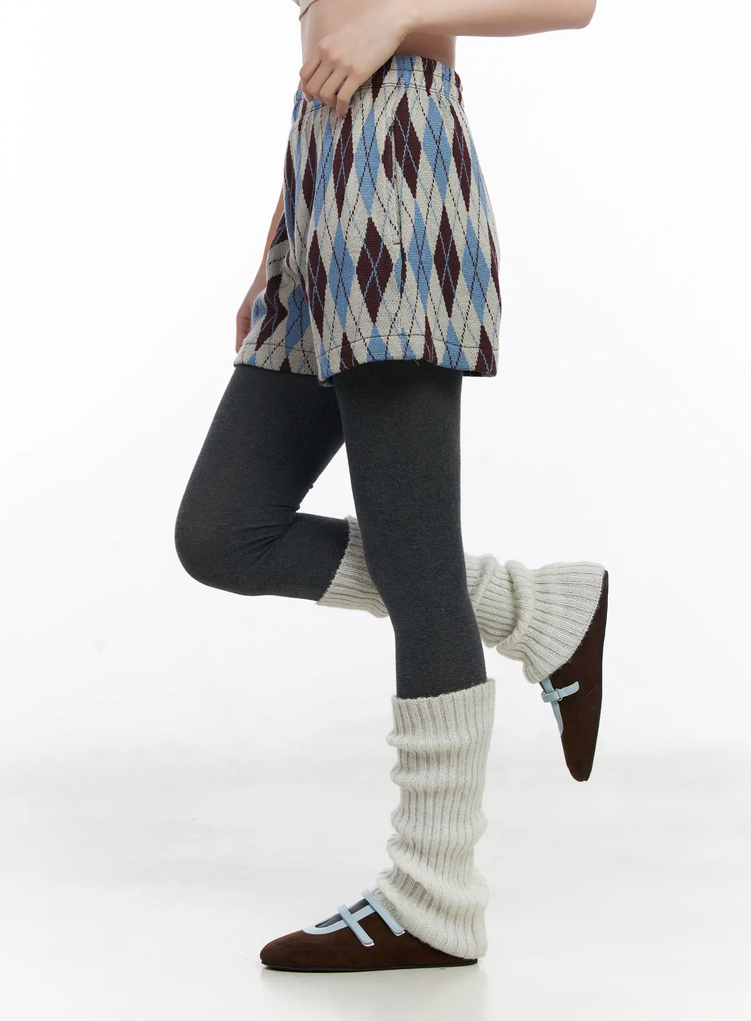 Argyle Pattern Knit Shorts CJ520 - Image 3