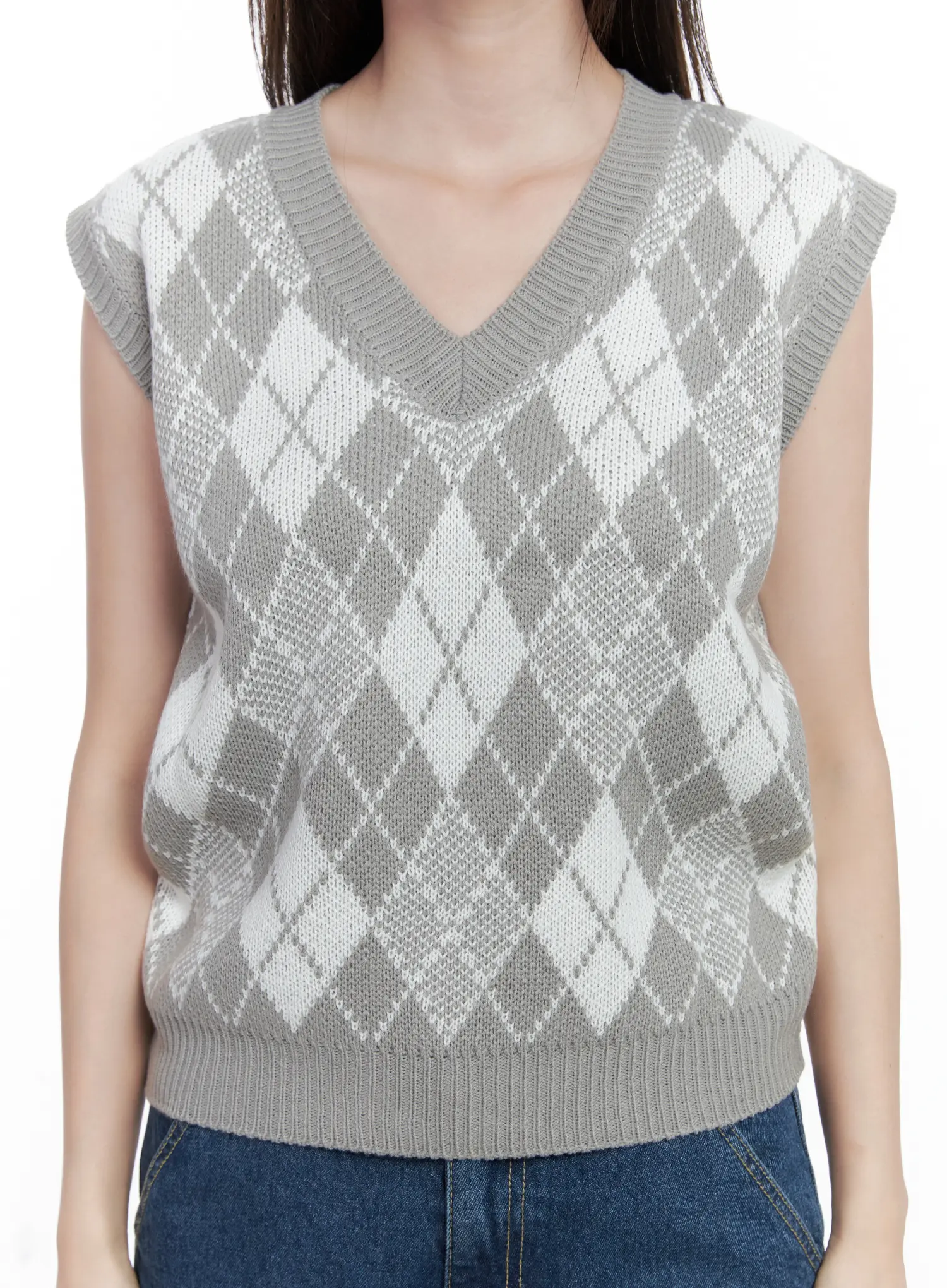 Argyle Pattern V-Neck Vest CO506 - Image 6
