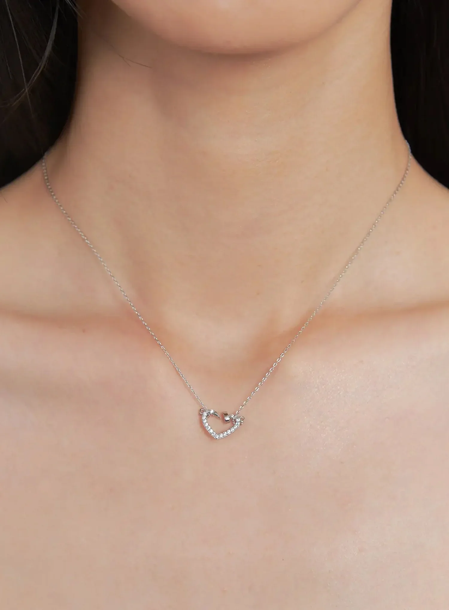 Ariana Heart Necklace IU512