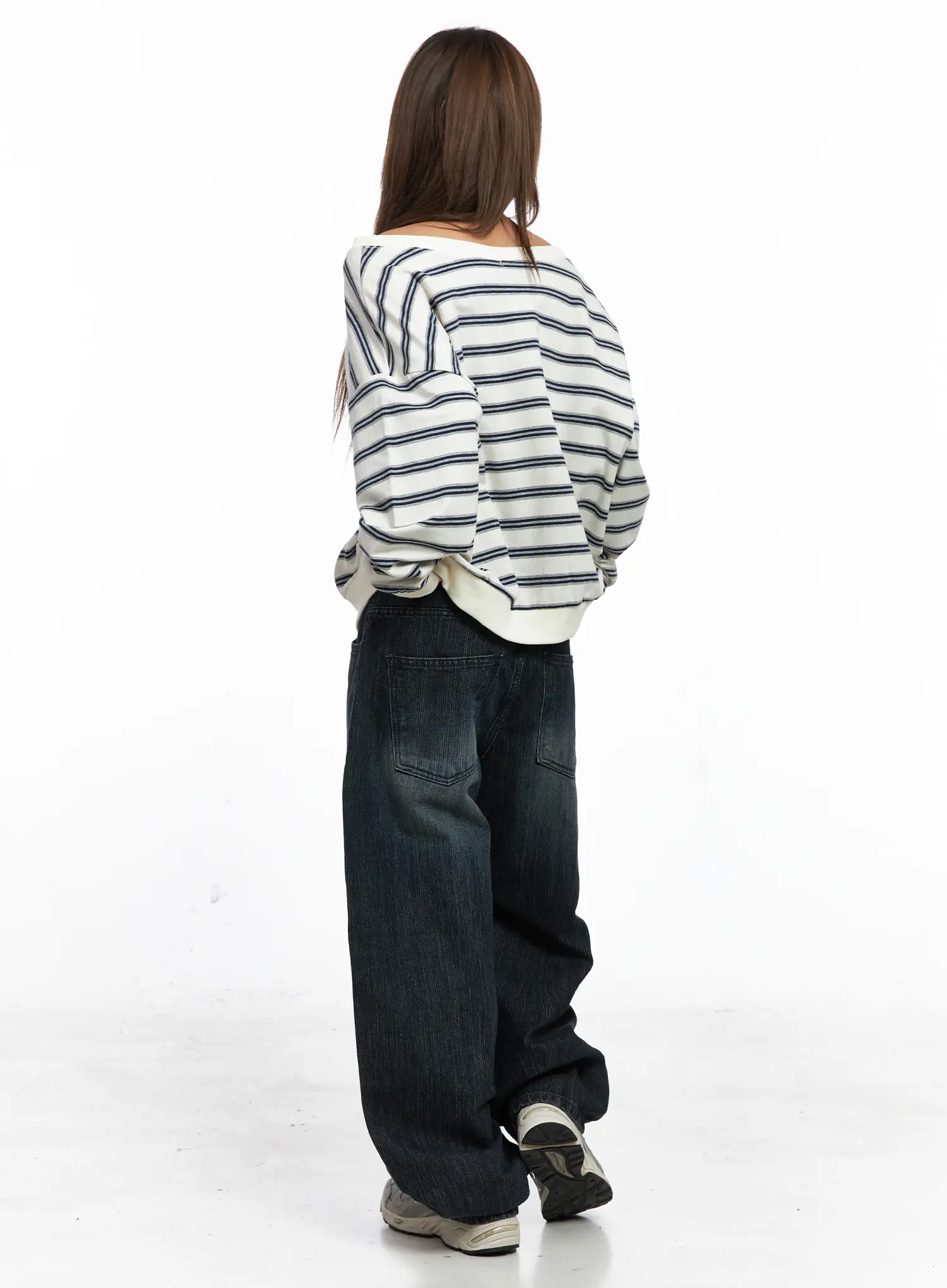 Aspyn Wide-Leg Washed Corduroy Jeans CO510 - Image 6