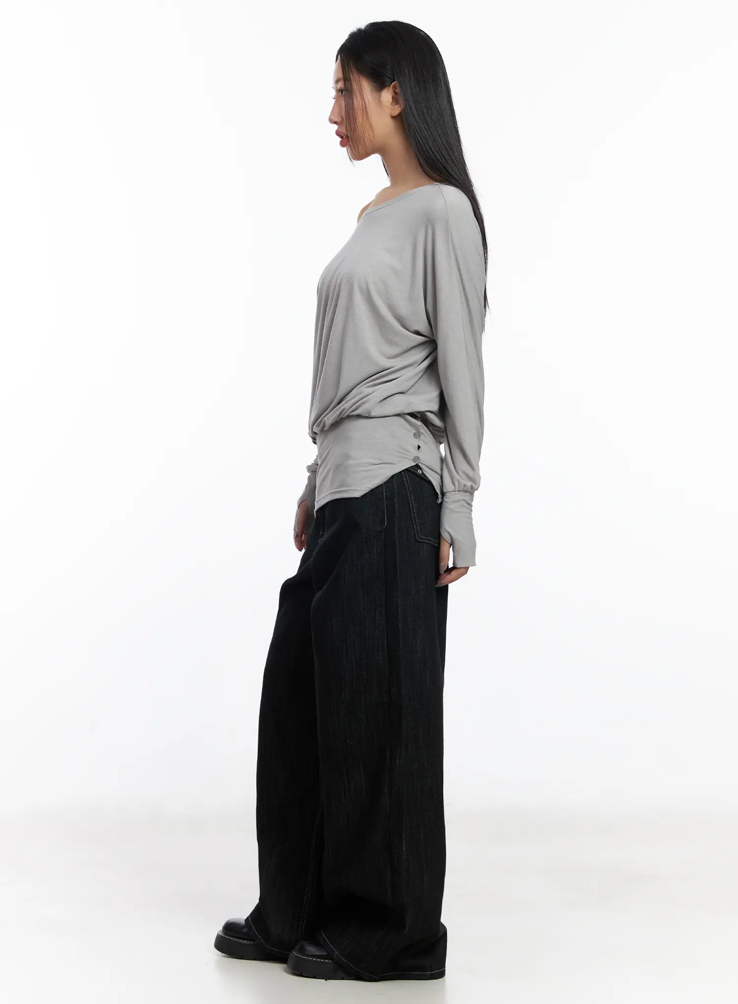 Asymmetric Button-Detail Off-Shoulder Long Sleeve Top CJ530 - Image 2