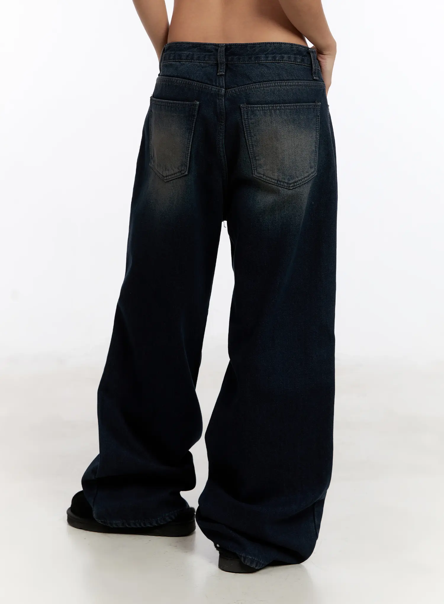 Auro Fleece-lined Wide Leg Jeans CN527 - Image 6