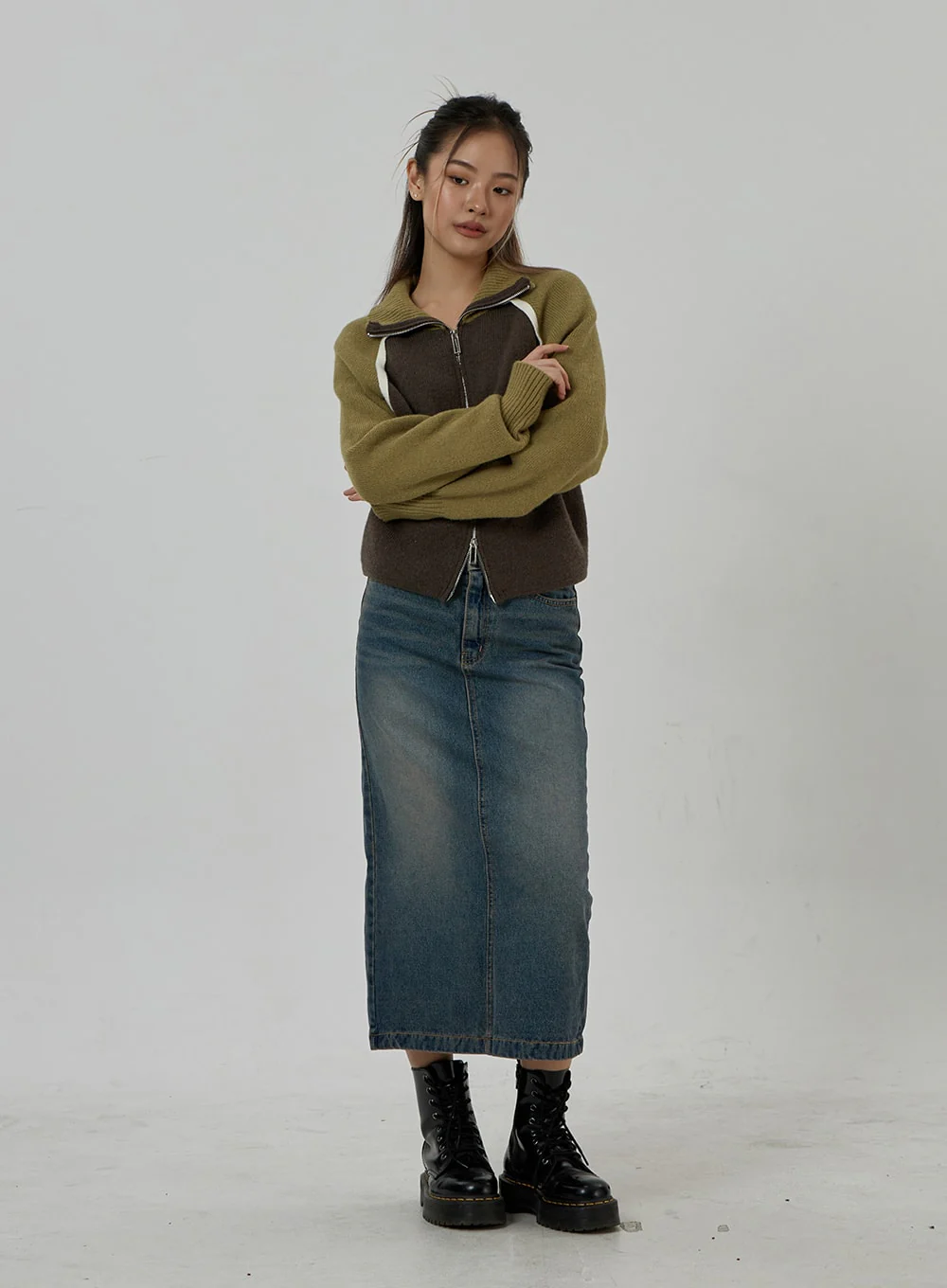 Back Slit Denim Maxi Skirt CD23 - Image 5