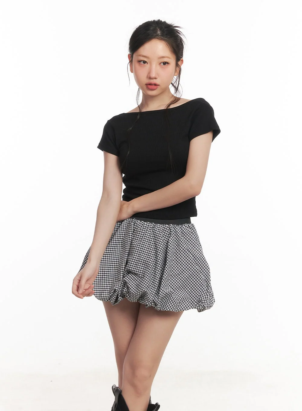 Backless Ribbed Crop Top CA529 - Image 5