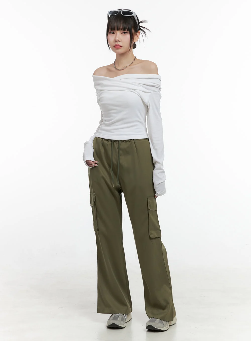 Banded Pocket Boot-Cut Cargo Pants OS410 - Image 3