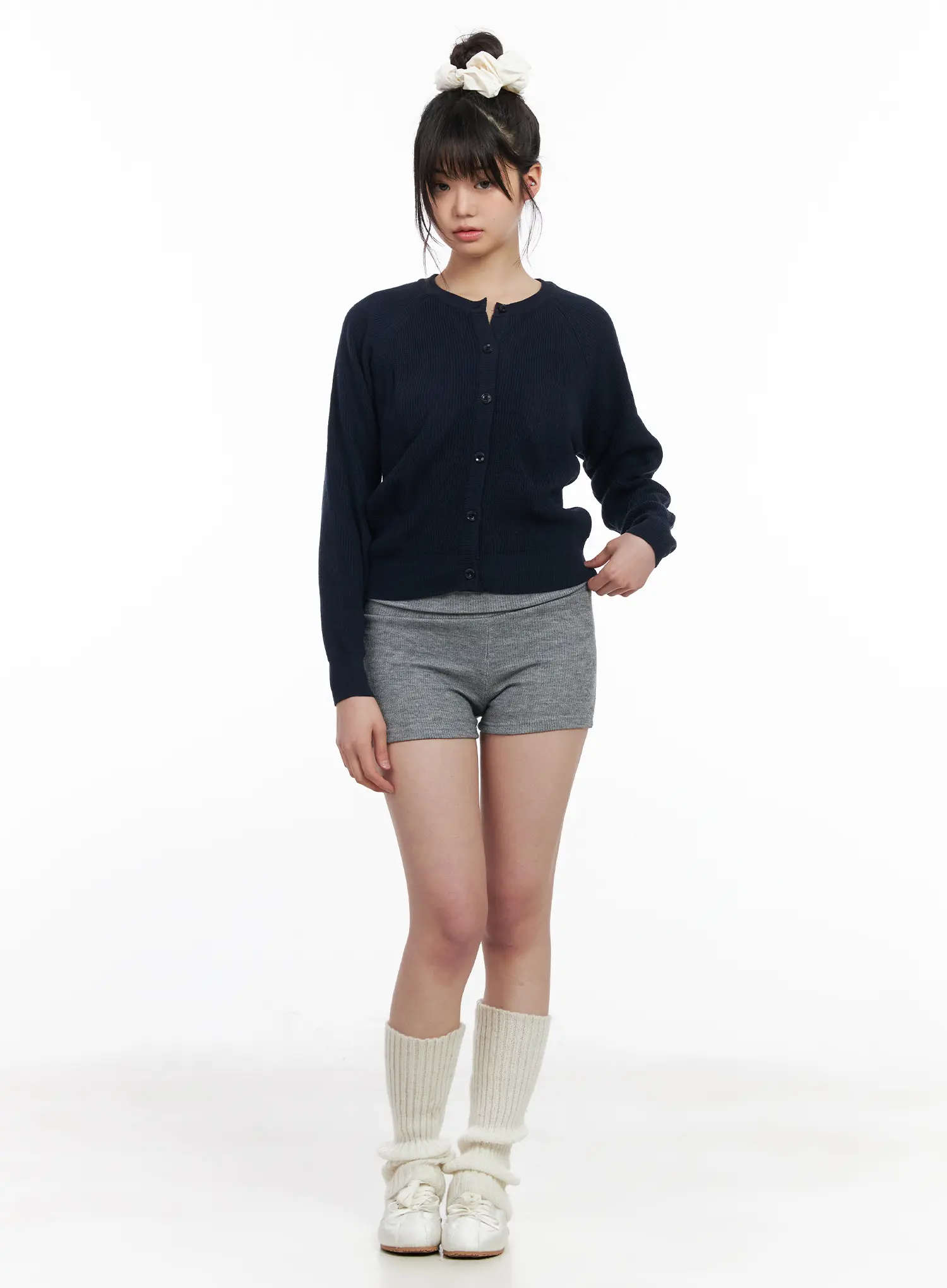 Basic Foldover High-Waisted Shorts CM513 - Image 5