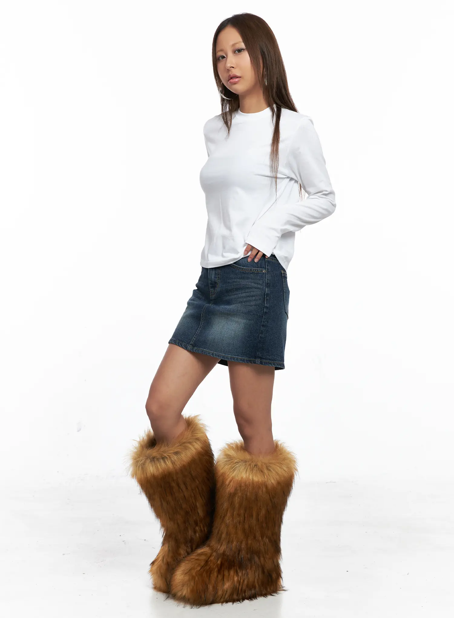 Basic Round Neck Cropped Long Sleeve Top CO513 - Image 3