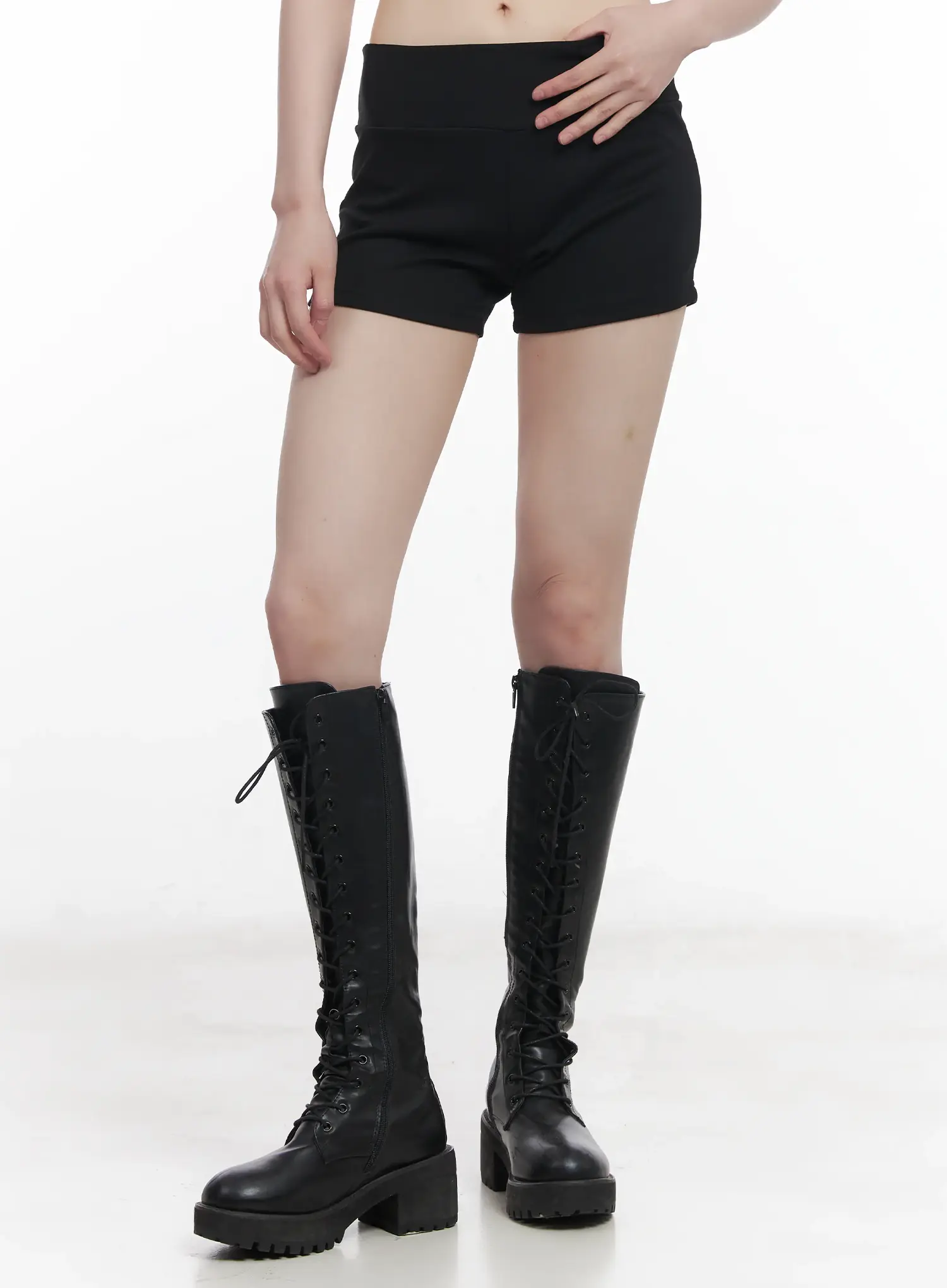 Basic Slim-Fit Shorts CU518 - Image 9