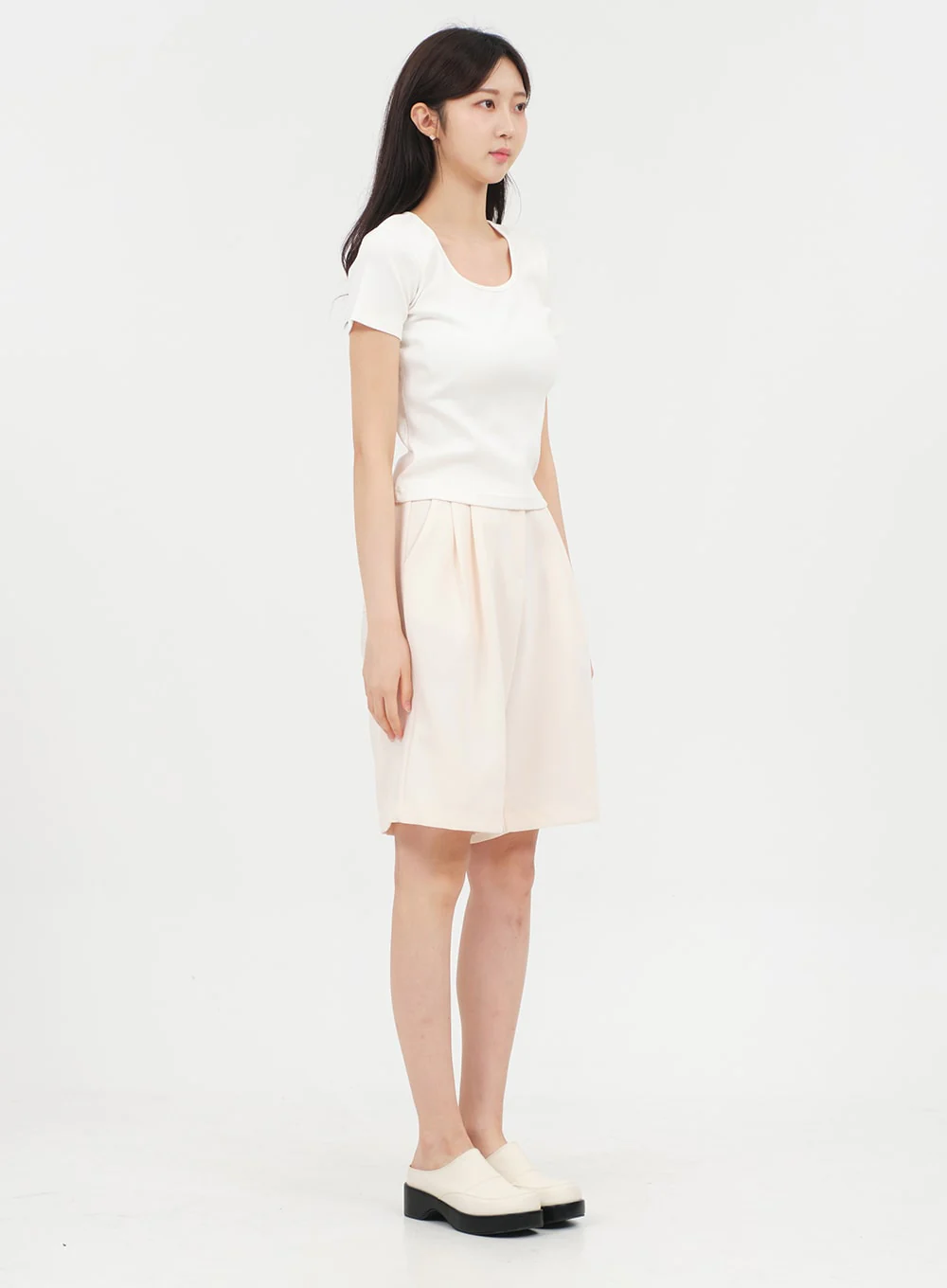 Basic Square Neck T-shirt OA13 - Image 12