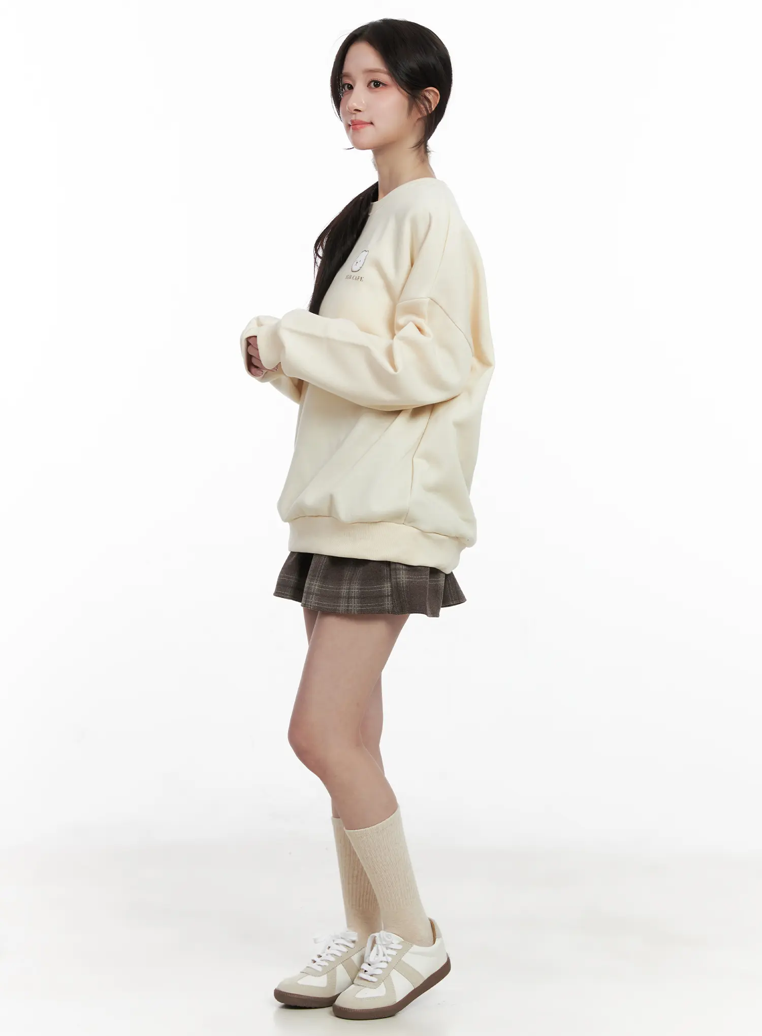 Bear Cafe Graphic Sweatshirt CN527 - Image 3