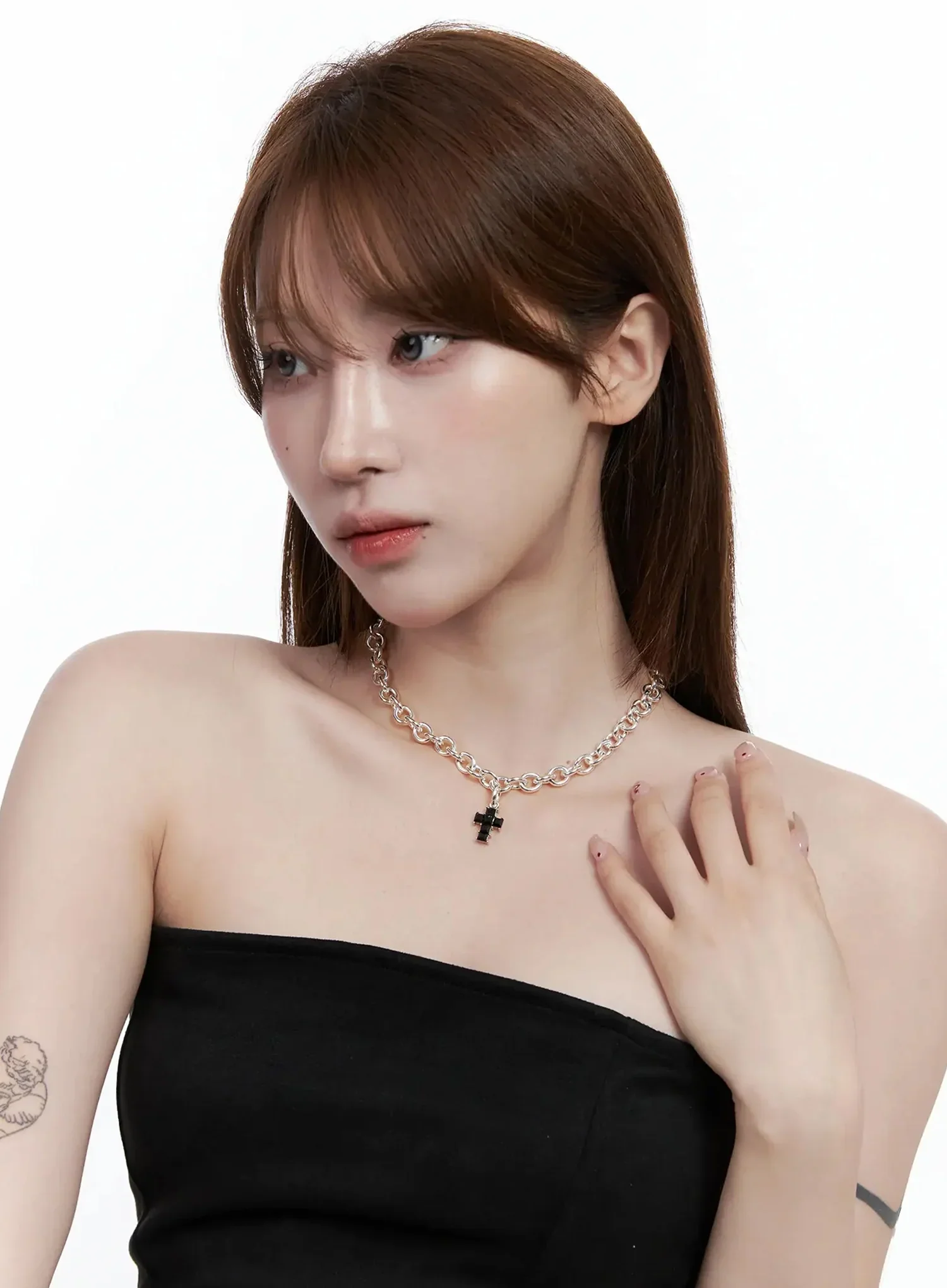 Black Cross Chain Necklace IG528 - Image 3