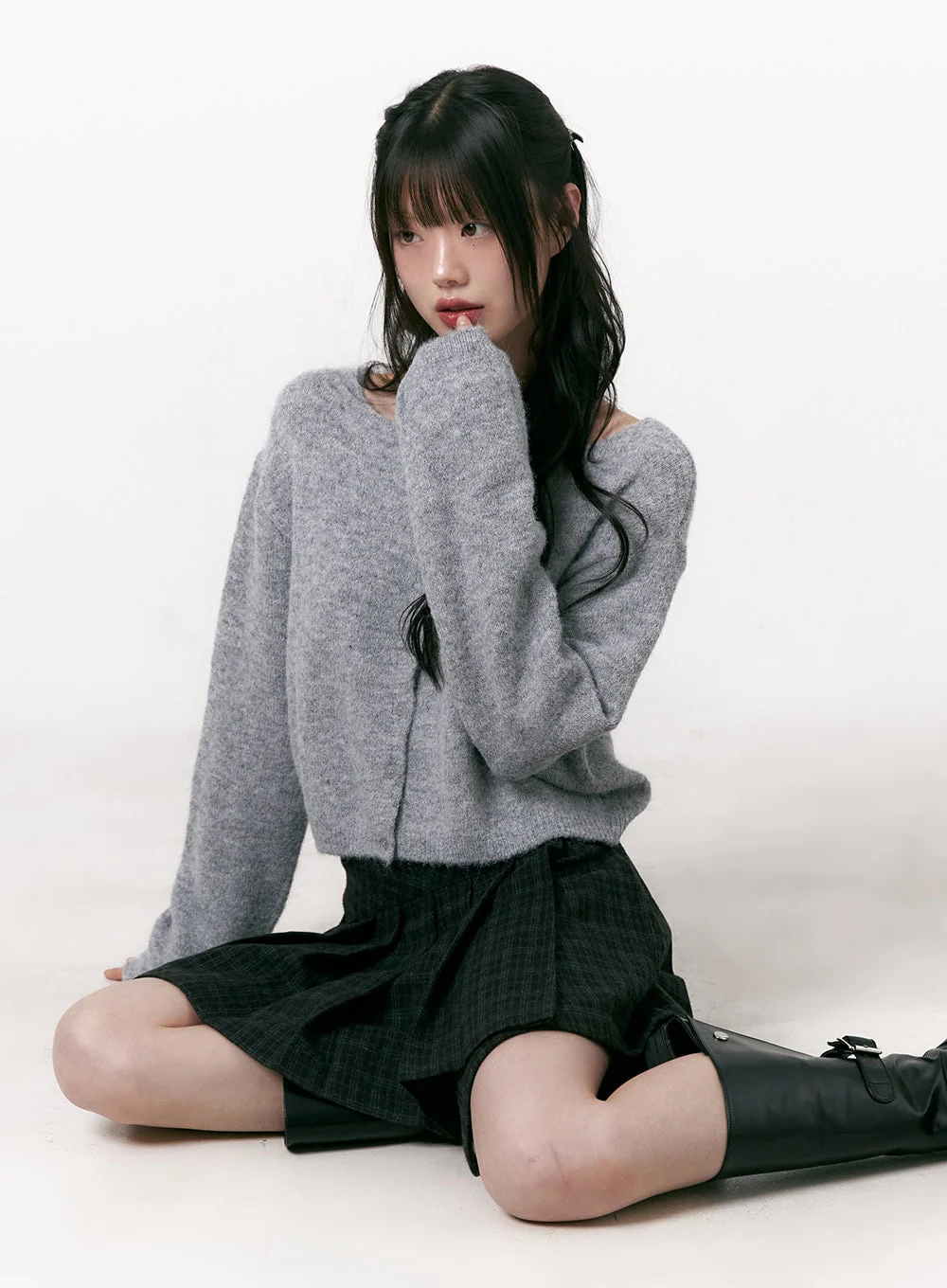 Boat-Neck Buttoned Knit Cardigan CJ501 - Image 3