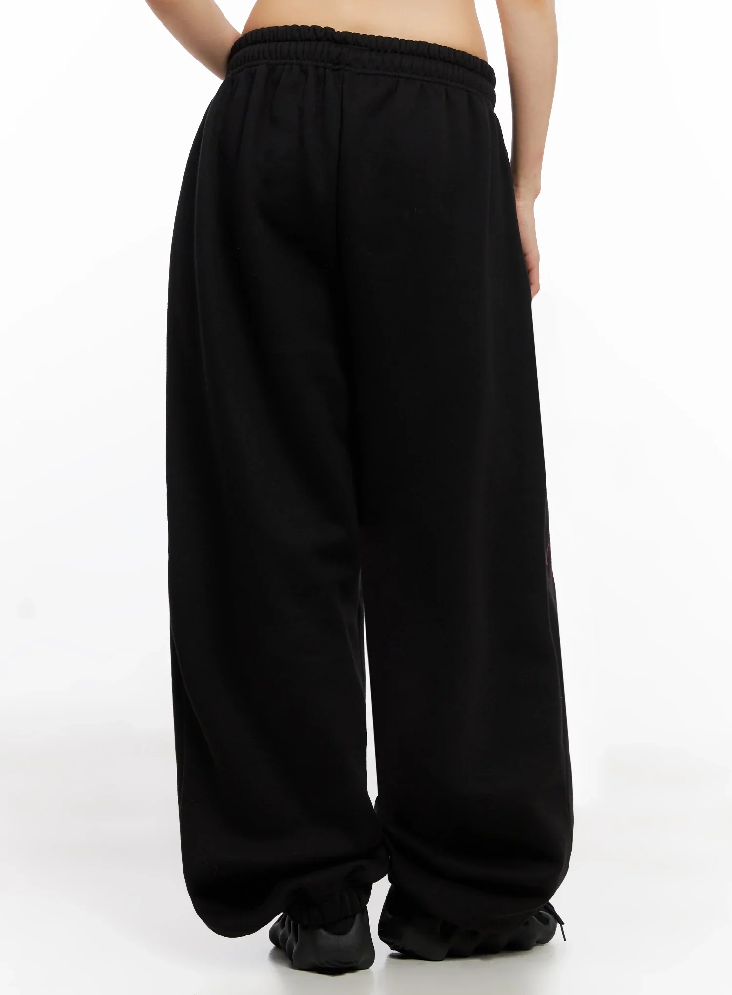 Bold Graphic Sweatpants IN503 - Image 10
