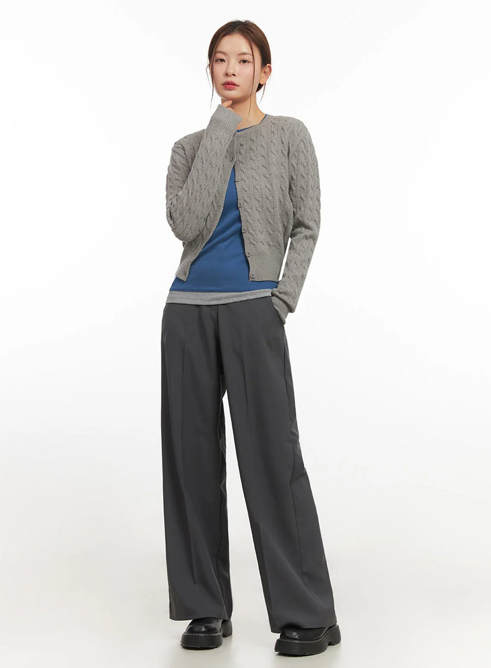 Cable-Knit Buttoned Cardigan IM524 - Image 3