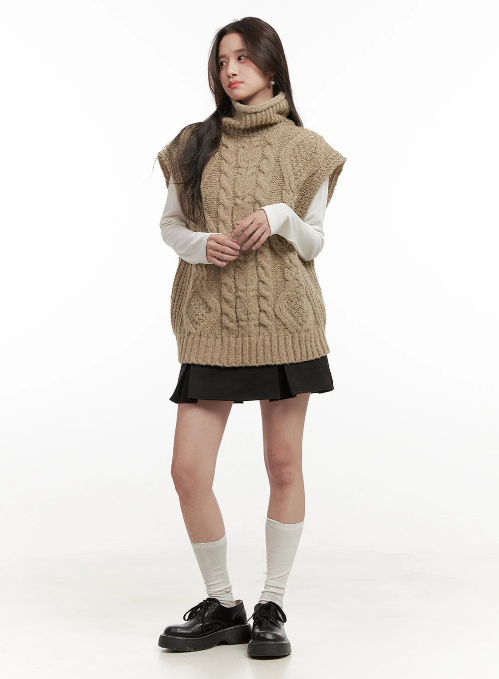 Cable Knit Oversize Turtle Neck Vest ON429 - Image 2