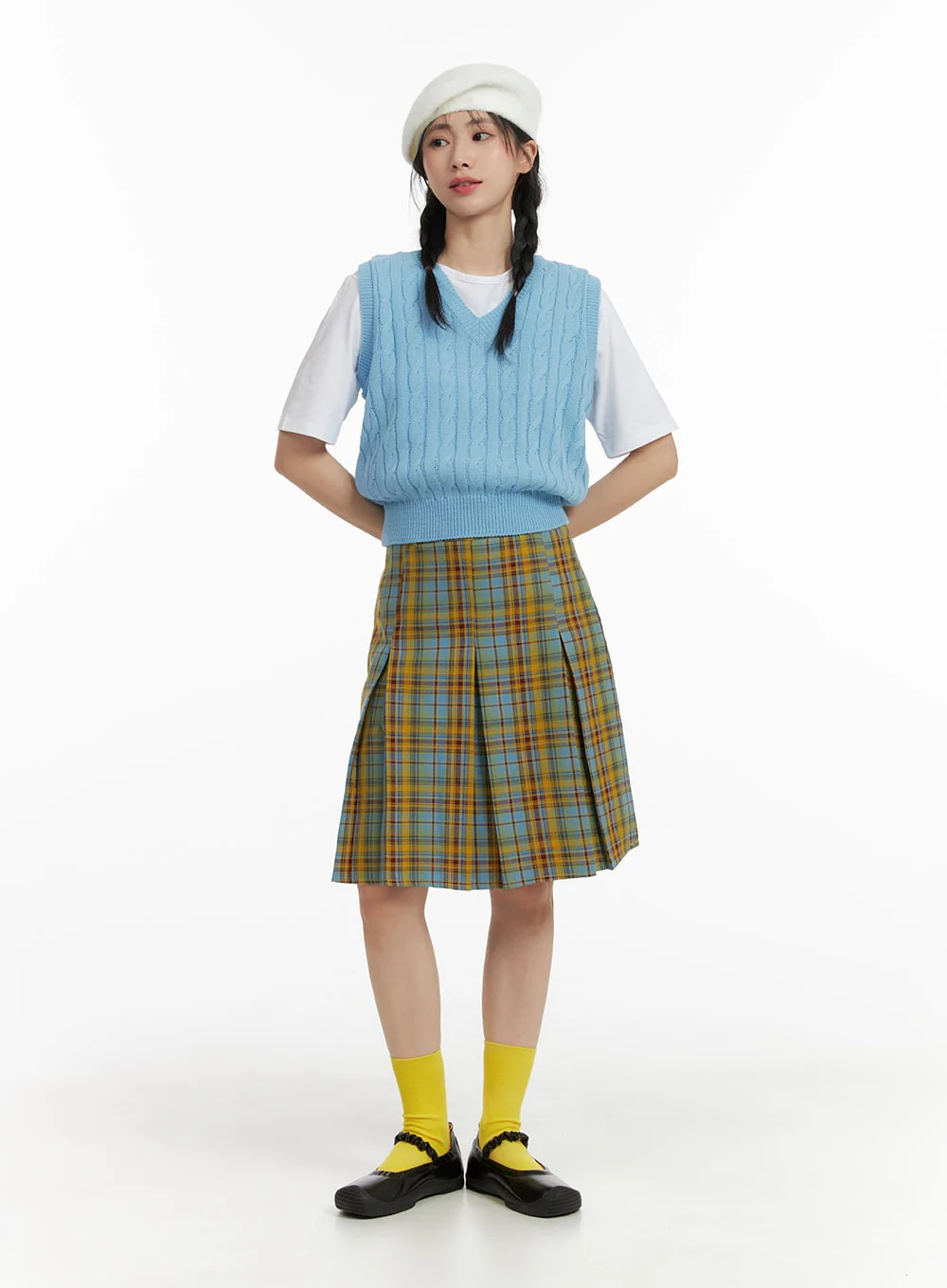 Cable Knit Sweater Vest OM408 - Image 2