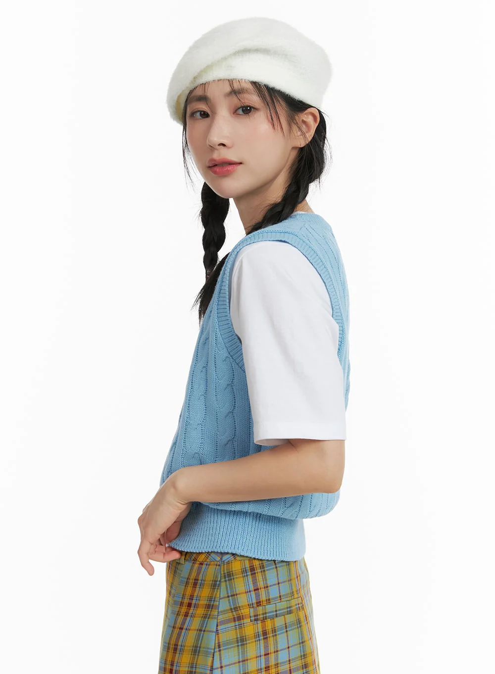 Cable Knit Sweater Vest OM408 - Image 4
