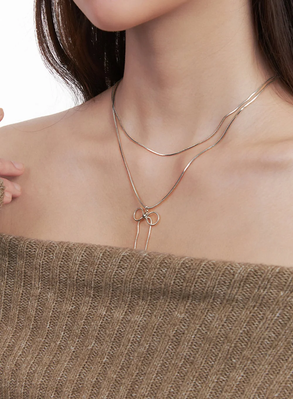 Cain Ribbon Flat-Lined Necklace IJ516 - Image 3