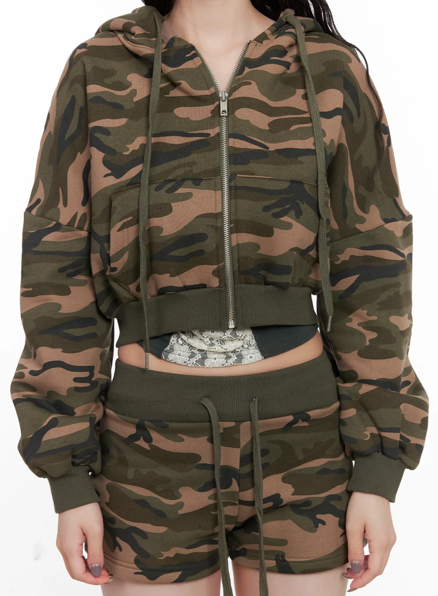 Camo Graphic Crop Hoodie CN513 - Image 7