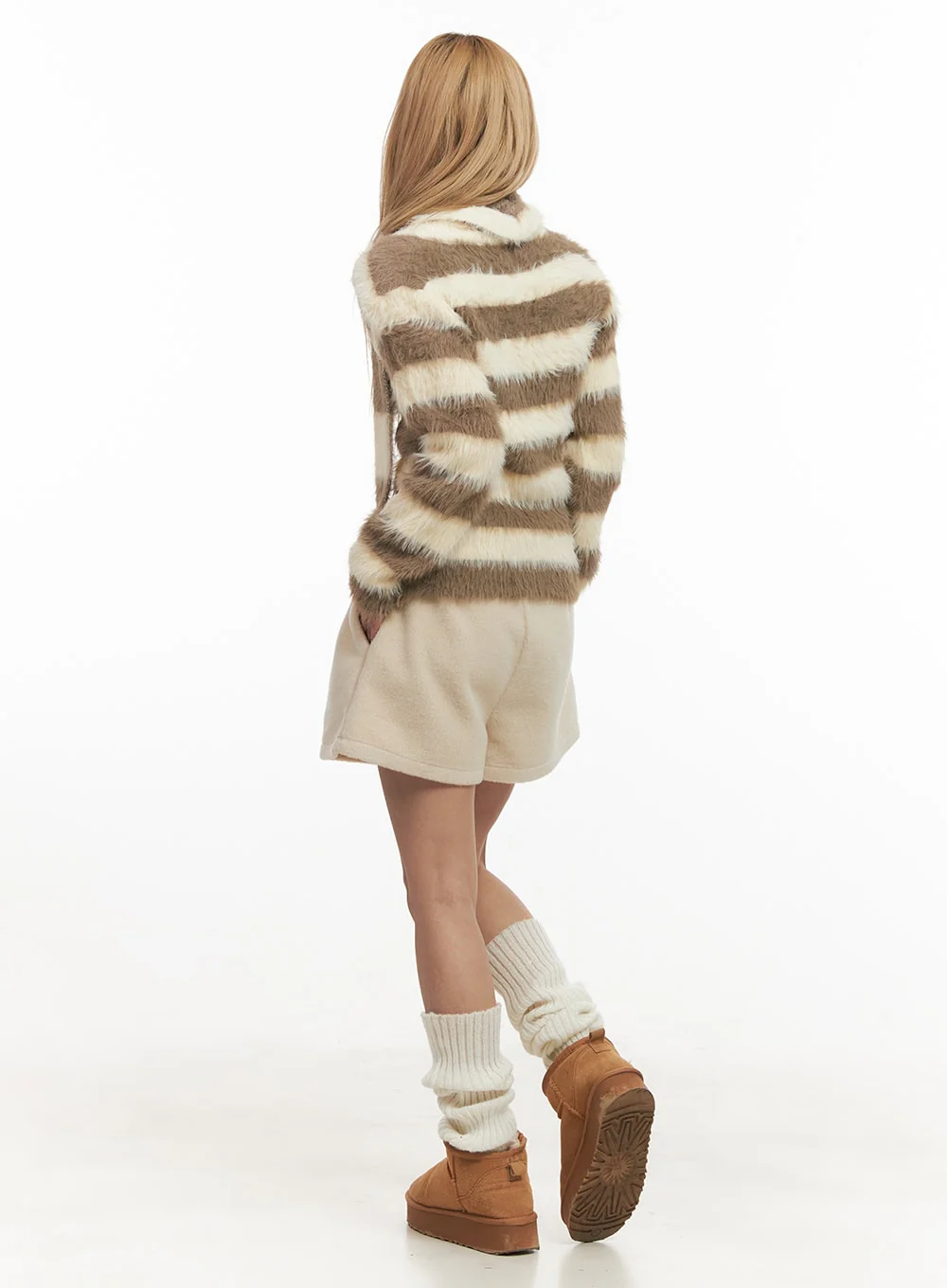 Cashmere-Blend Wide-Fit Shorts CJ507 - Image 4