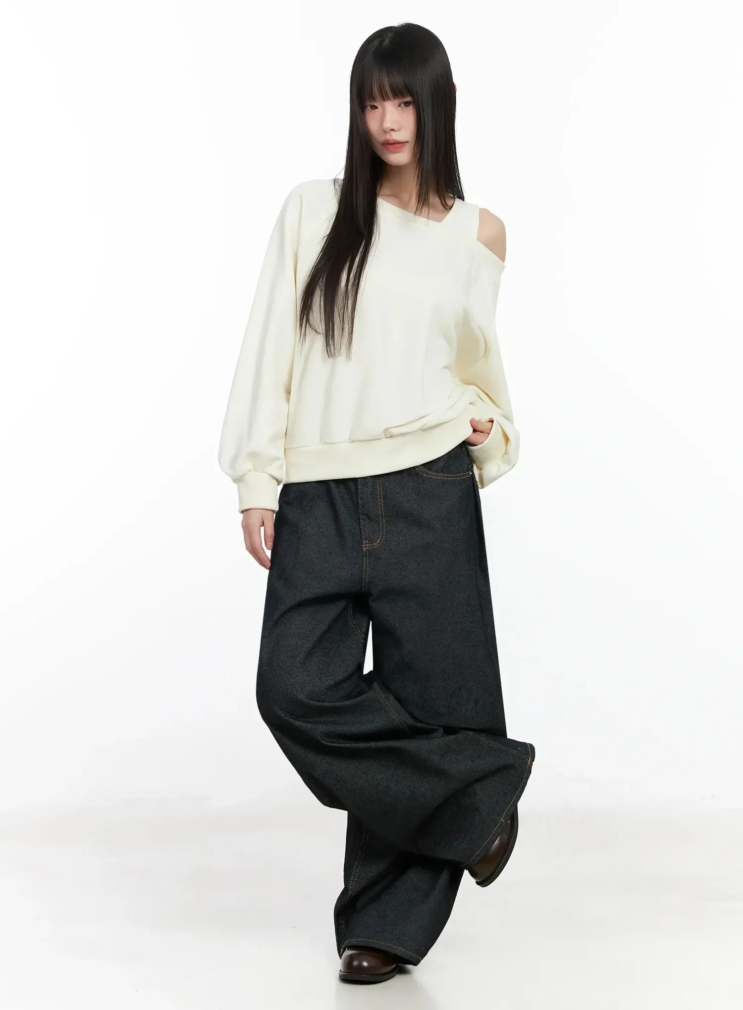 Casual Asymmetric Sweatshirt IM523 - Image 6