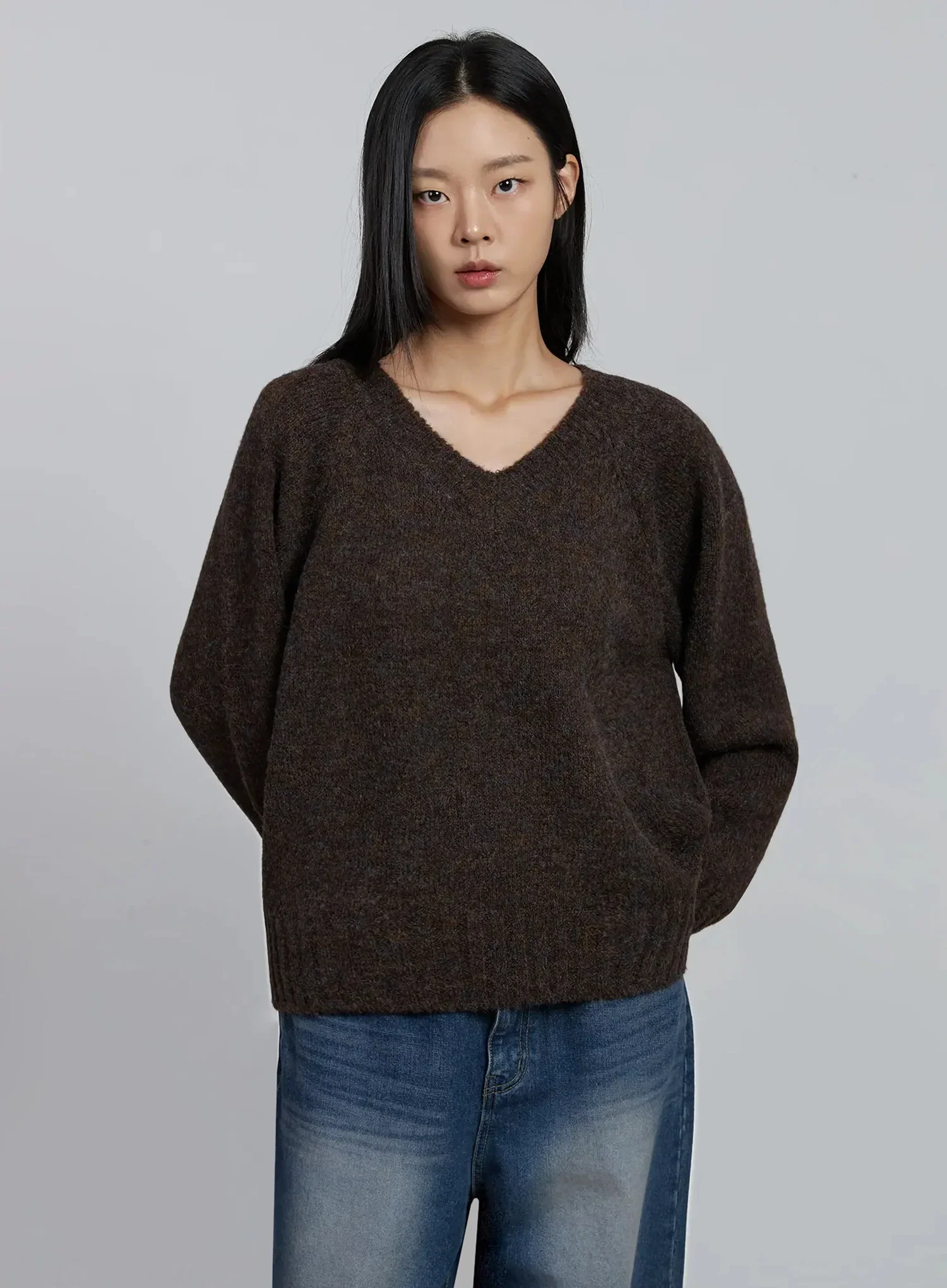 Casual Loose-Fit V-Neck Sweater IM520 - Image 13
