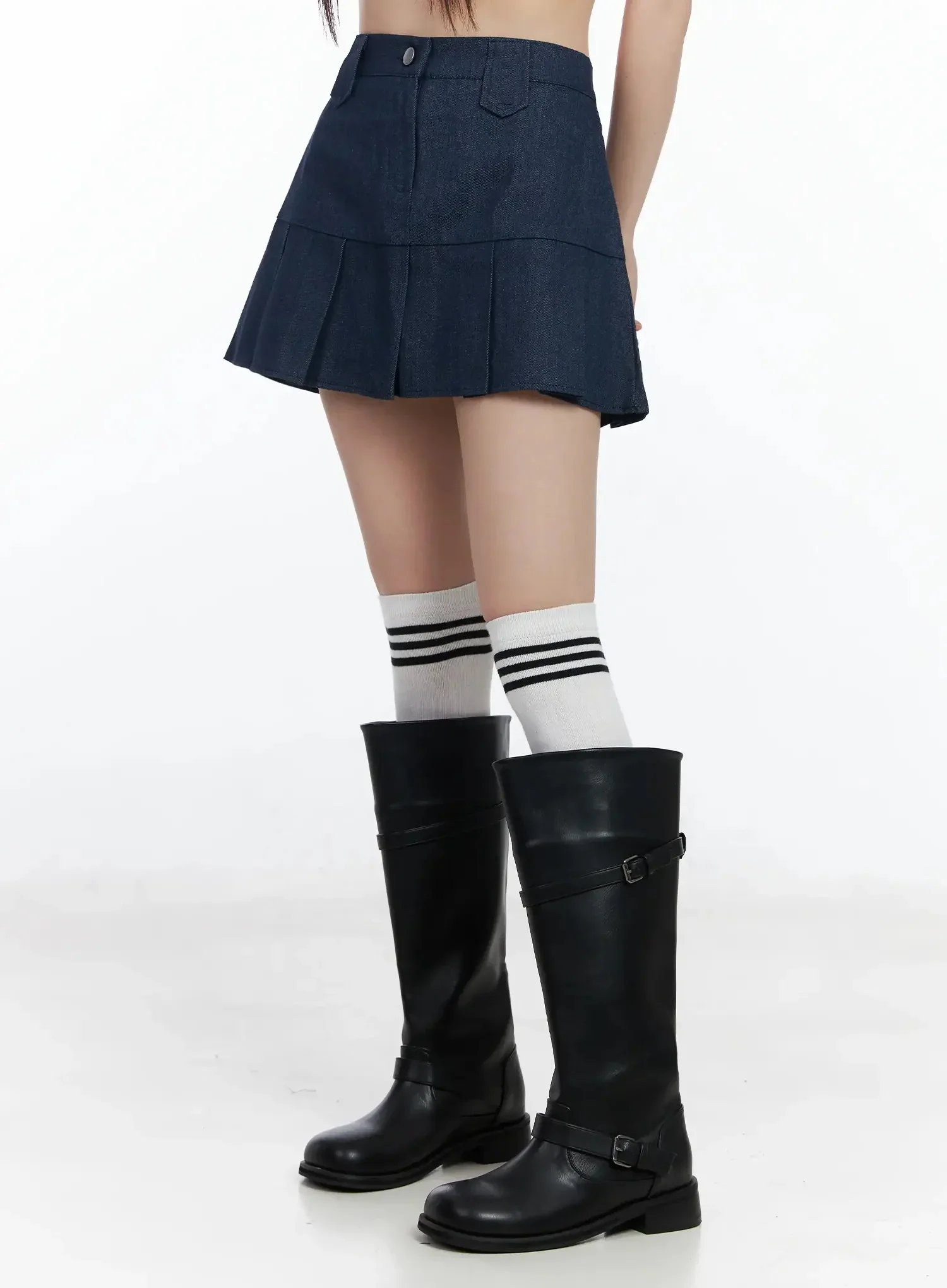 Casual Pleated Mini Skirt IM523 - Image 6
