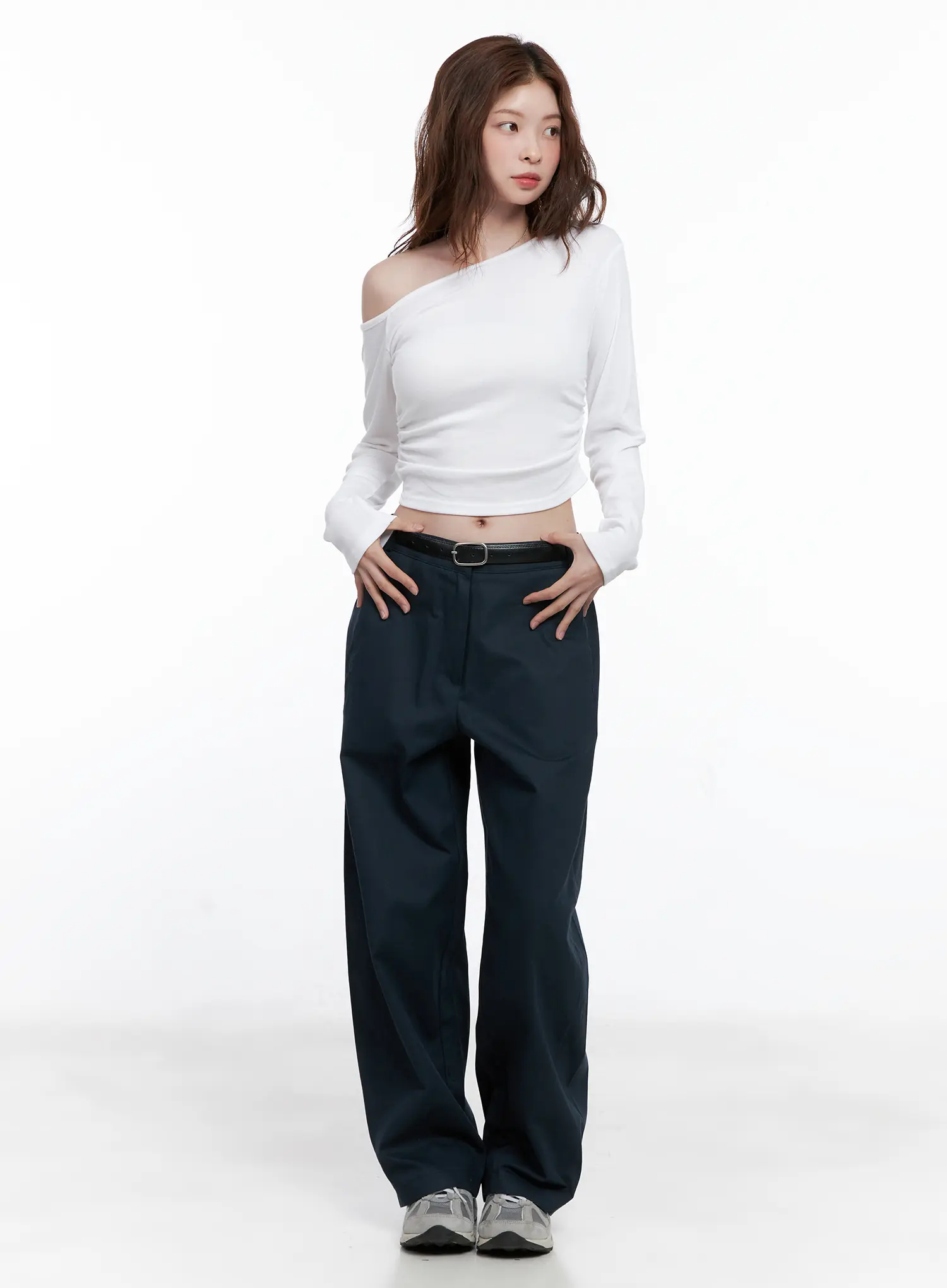 Casual Wide-Fit Trousers CG521 - Image 2