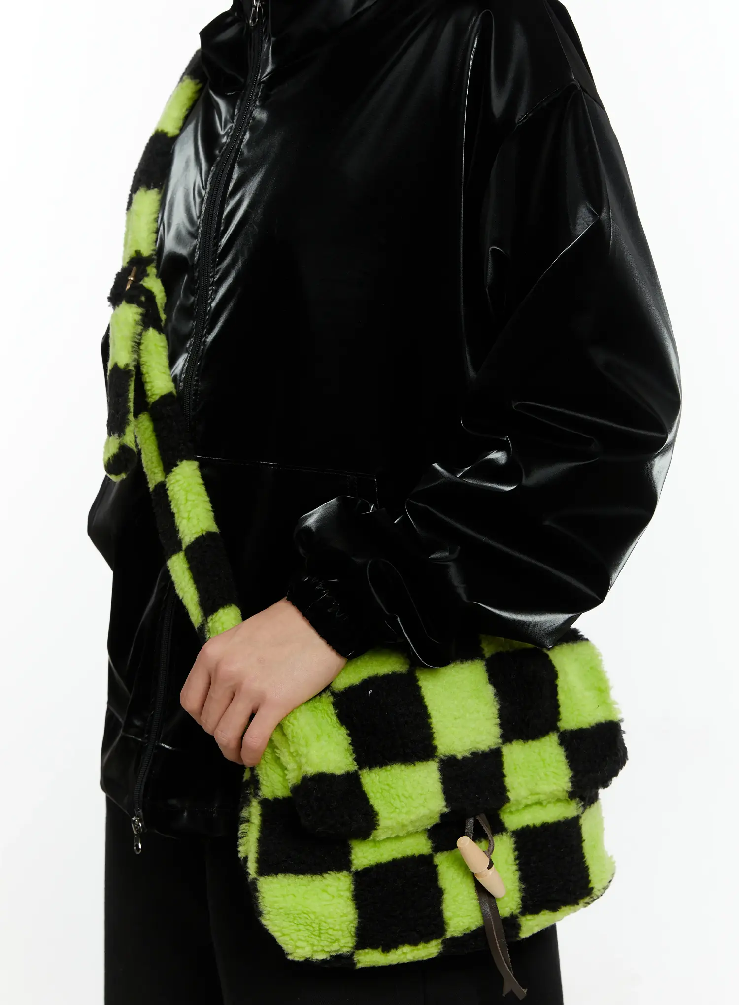 Checker Faux Faur Crossbody Bag IF511 - Image 4