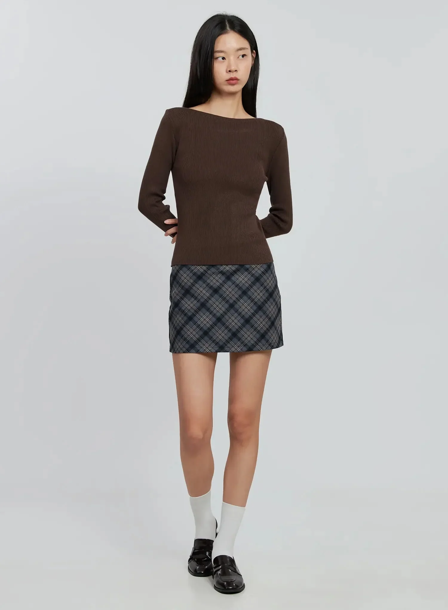 Chic Boat Neck Sweater IN507 - Image 11