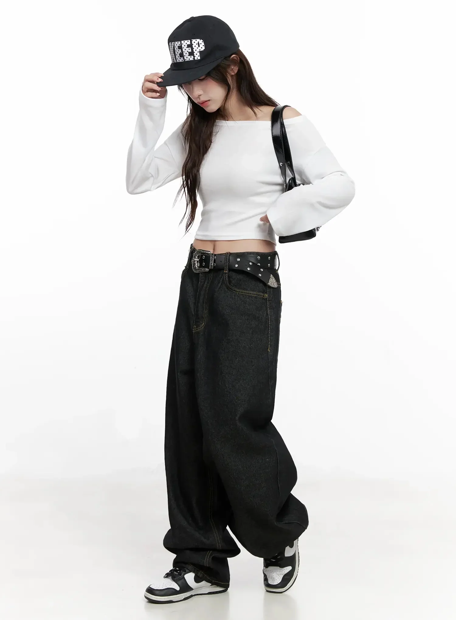 Chic Off-Shoulder Cropped Tee IN514