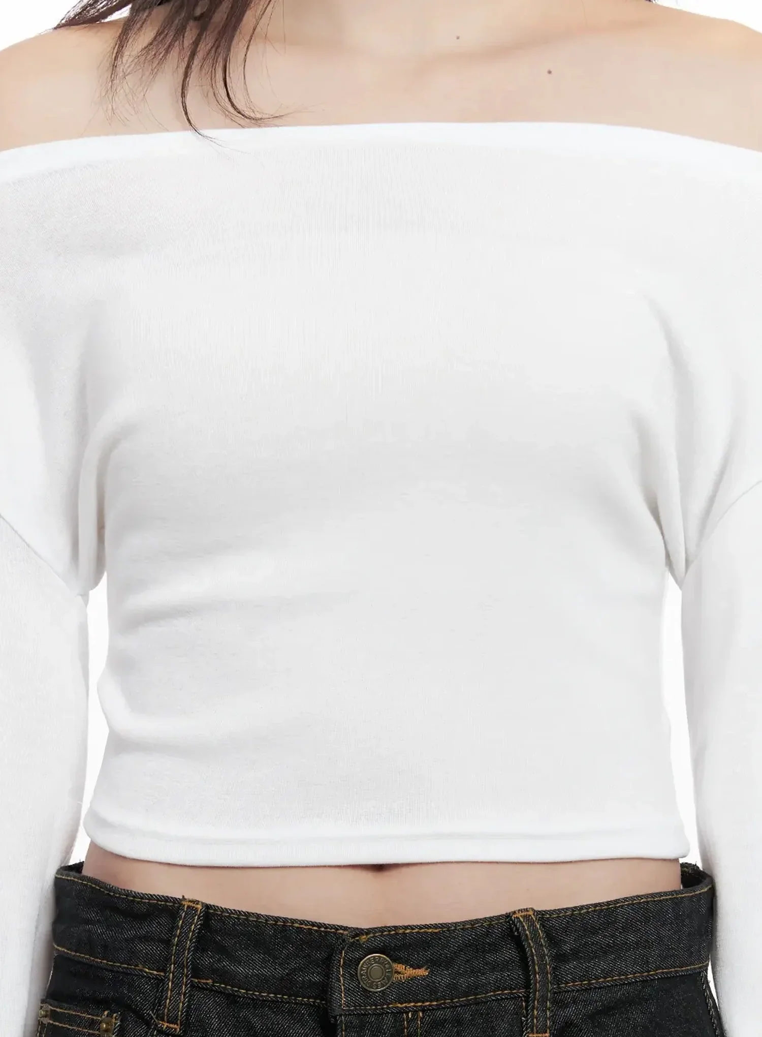 Chic Off-Shoulder Cropped Tee IN514 - Image 4