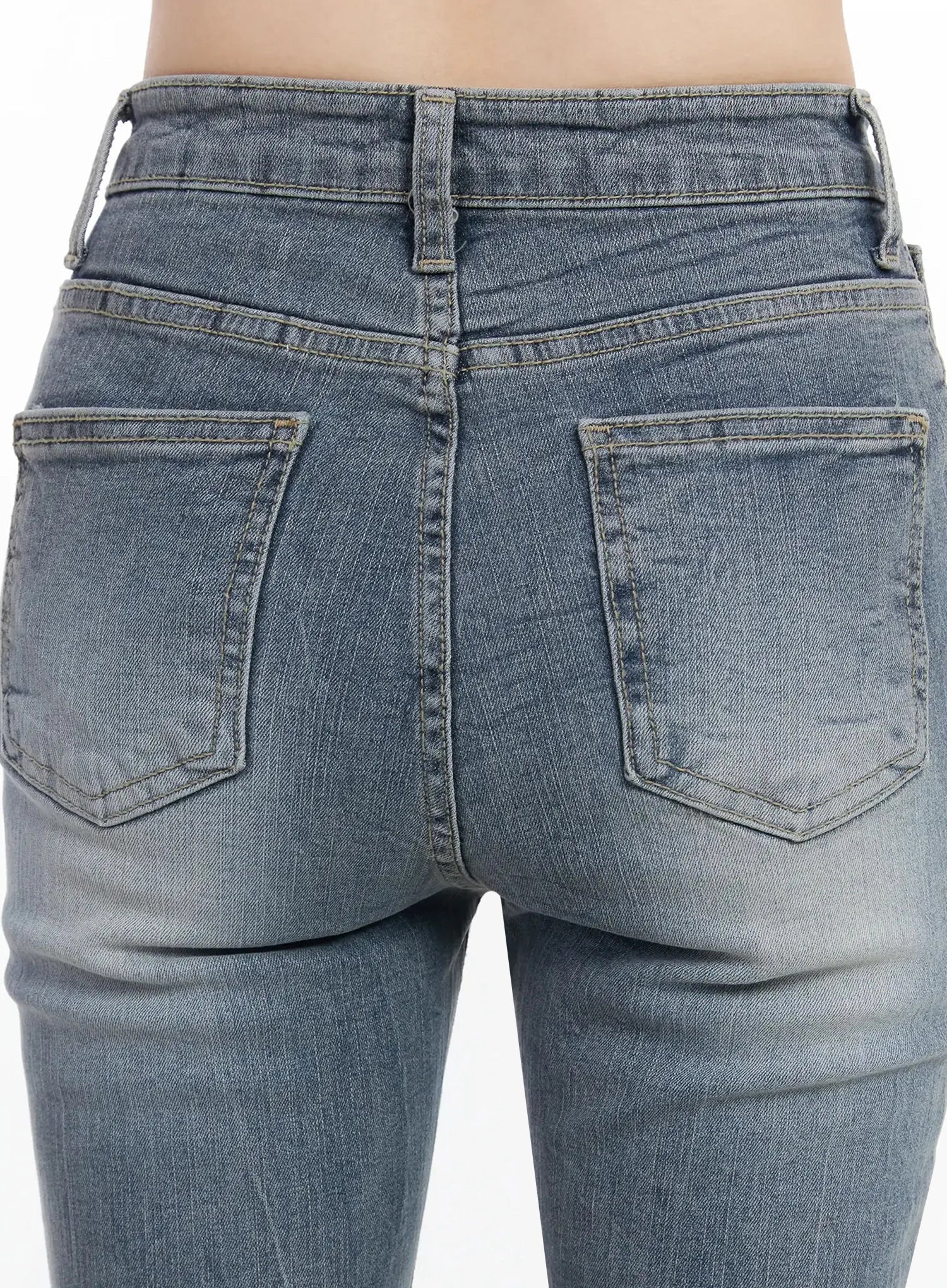 Chlo High-Rise Bootcut Jeans IM523 - Image 13