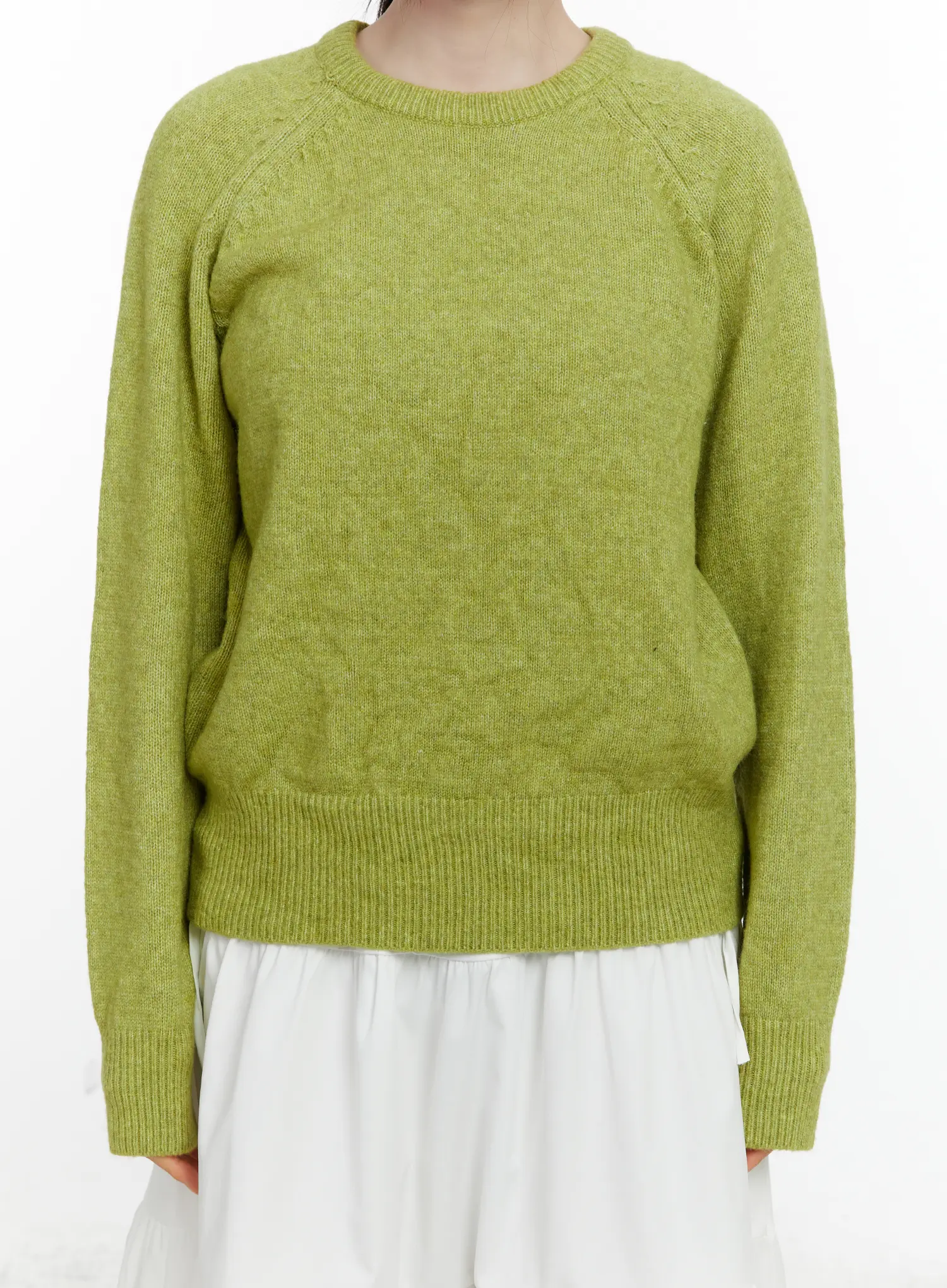 Classic Loose Fit Sweater F502 - Image 4
