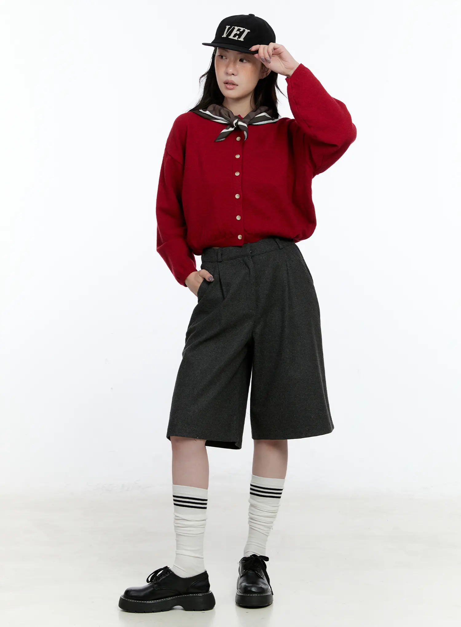 Classic Round Neck Cardigan CN517