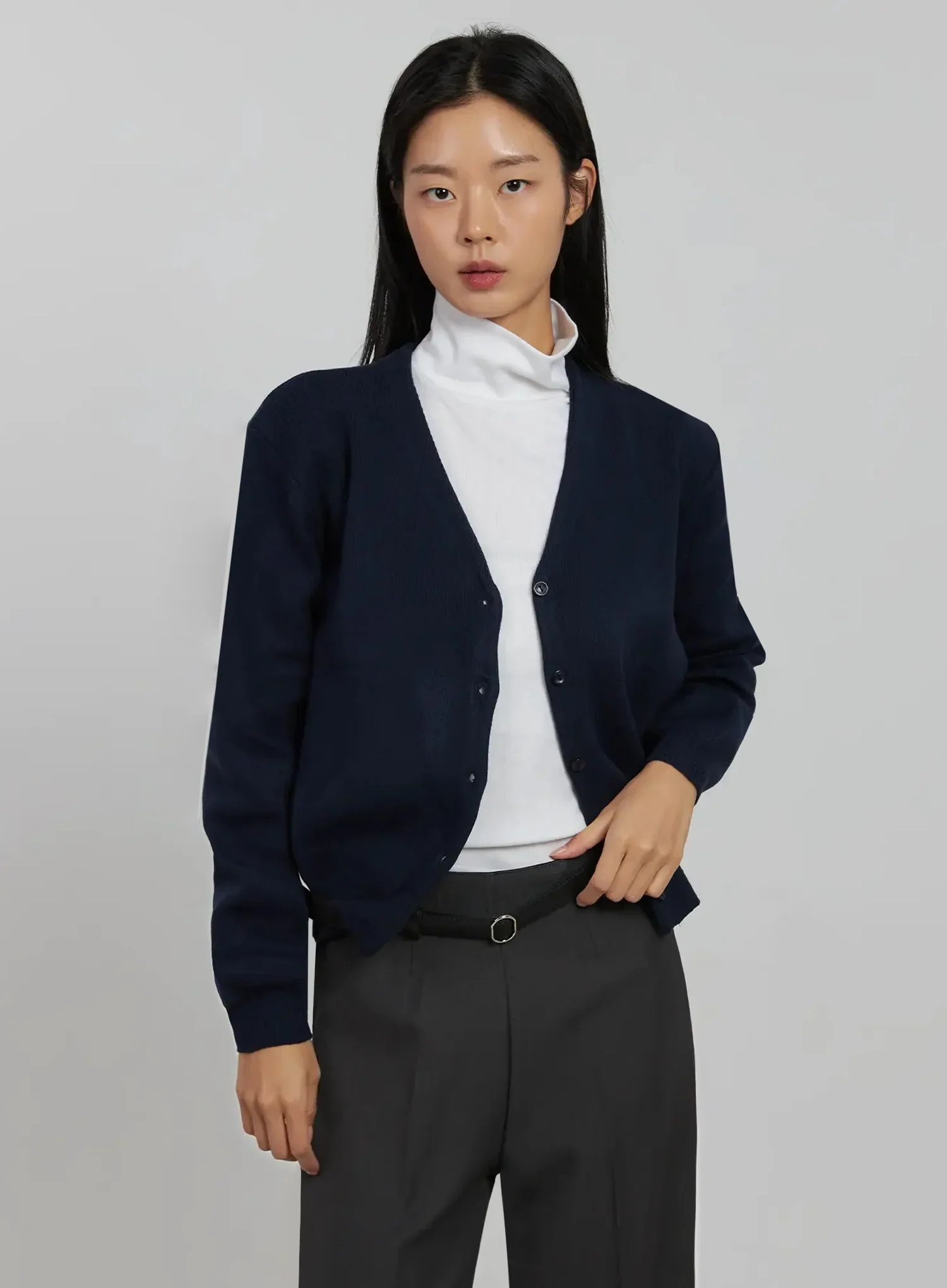 Classic V-Neck Cardigan IJ508 - Image 12