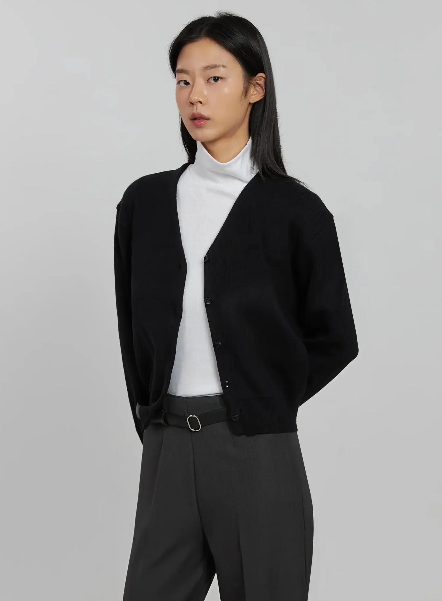 Classic V-Neck Cardigan IJ508 - Image 13