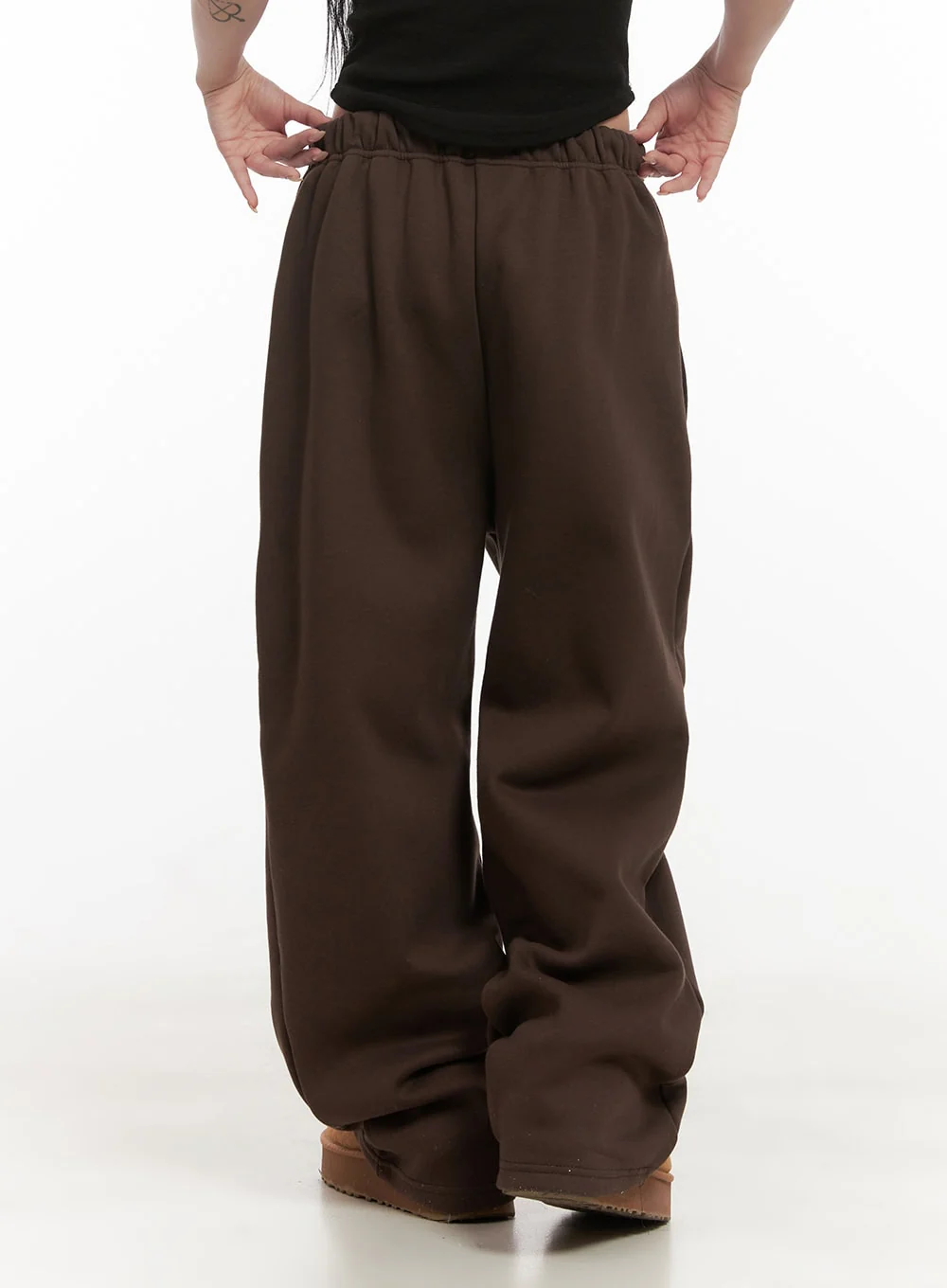 Comfy Patch Wide-Fit Sweatpants CD404 - Image 8