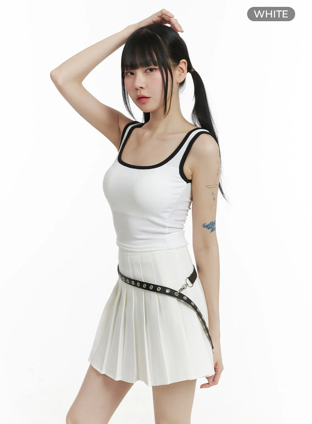 Contrasting Round Neck Tank Top OM426 - Image 6