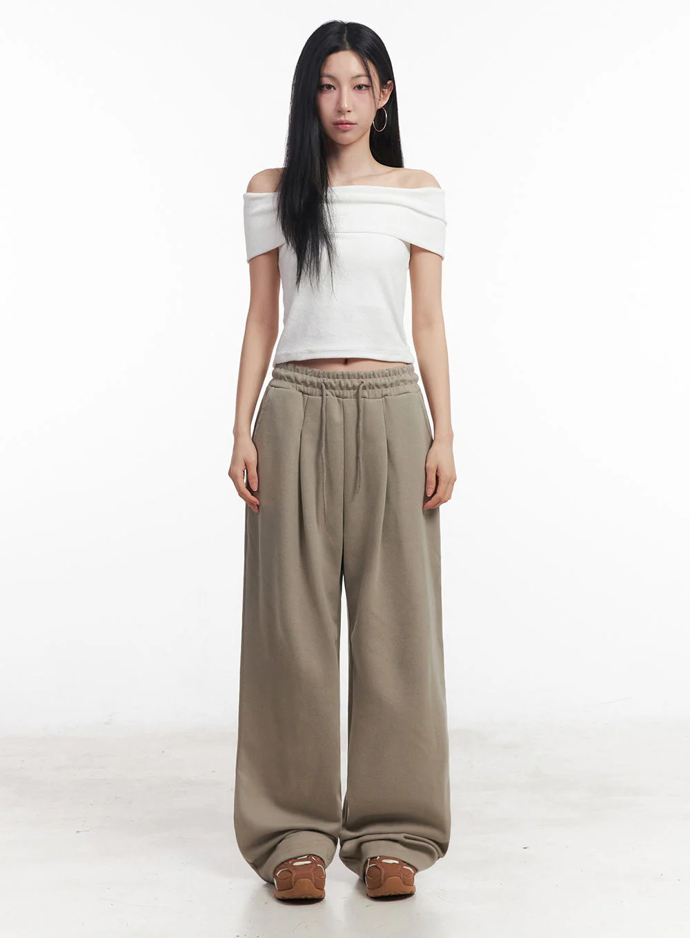 Cotton Pintuck Wide-Fit Sweatpants IY516 - Image 4