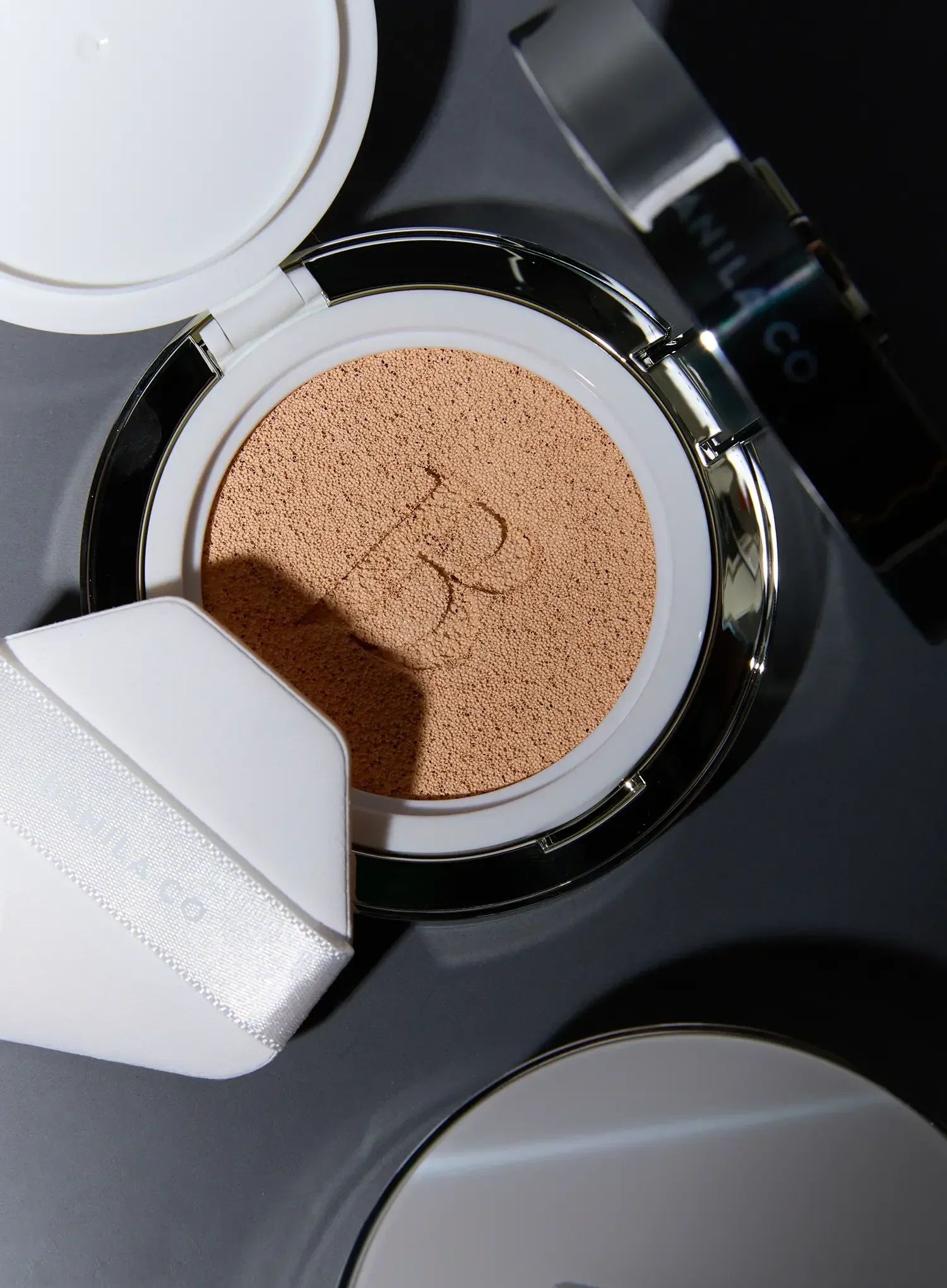Covericious Ultimate White Cushion SPF38 PA++ (14g) - Image 2