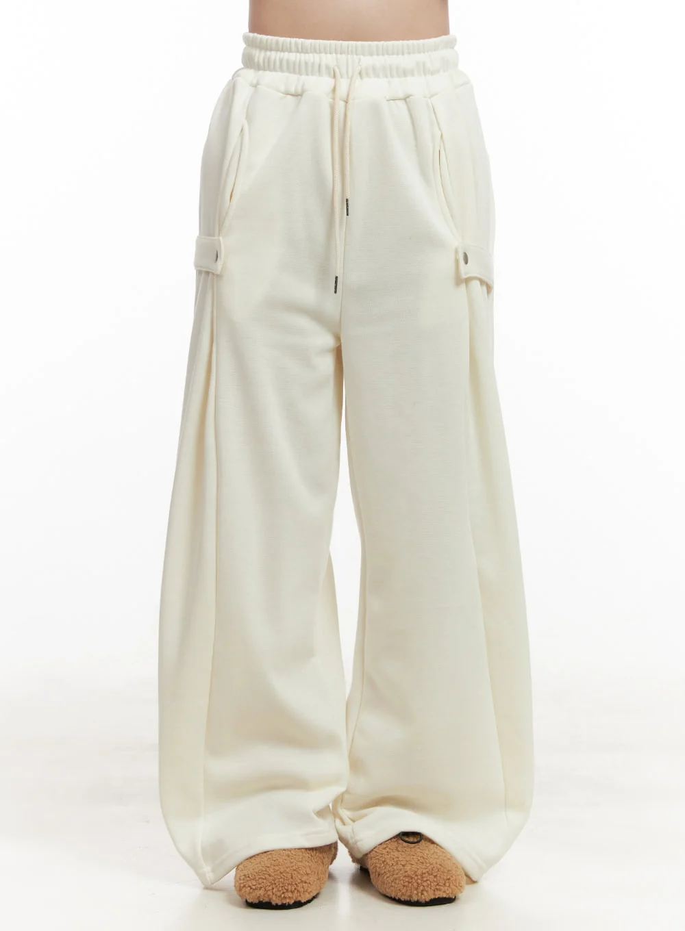 Cozy Pintuck Buttoned Wide-Leg Sweatpants IJ510 - Image 2