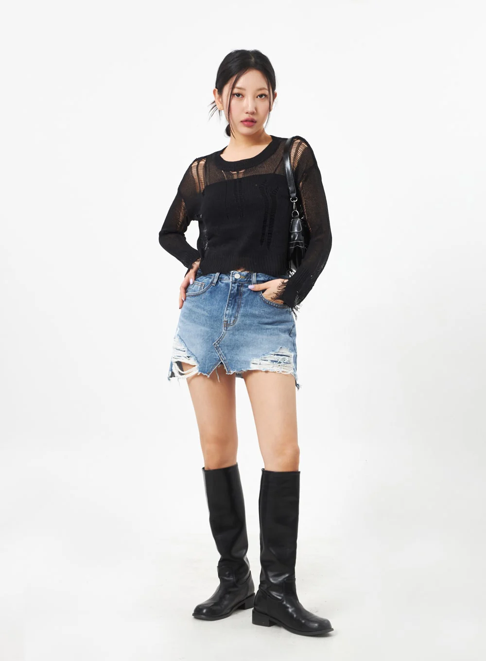 Crewneck Ripped Sweater CA307 - Image 10
