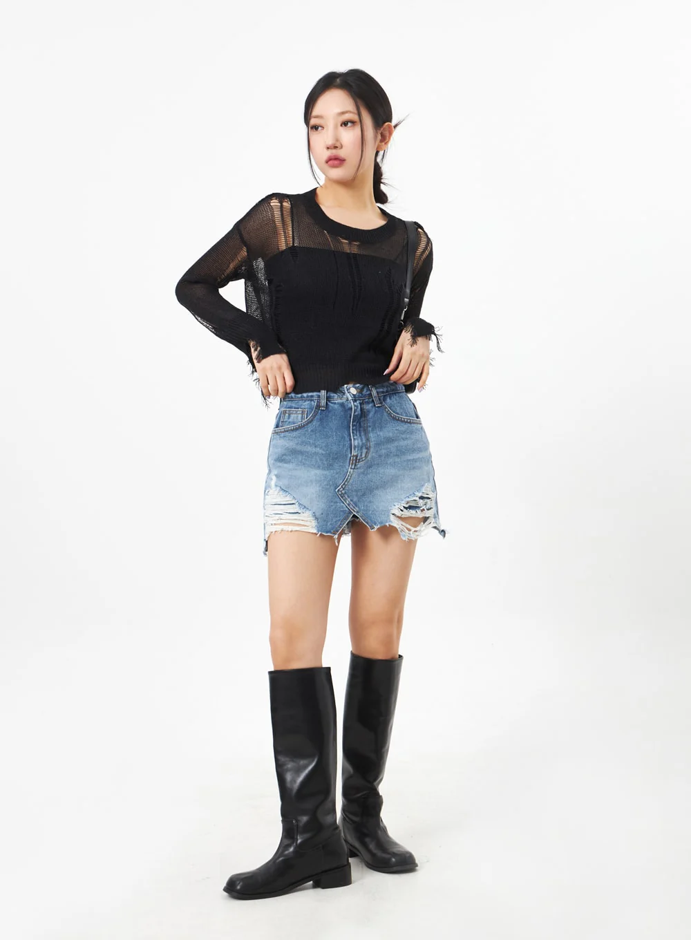 Crewneck Ripped Sweater CA307 - Image 4