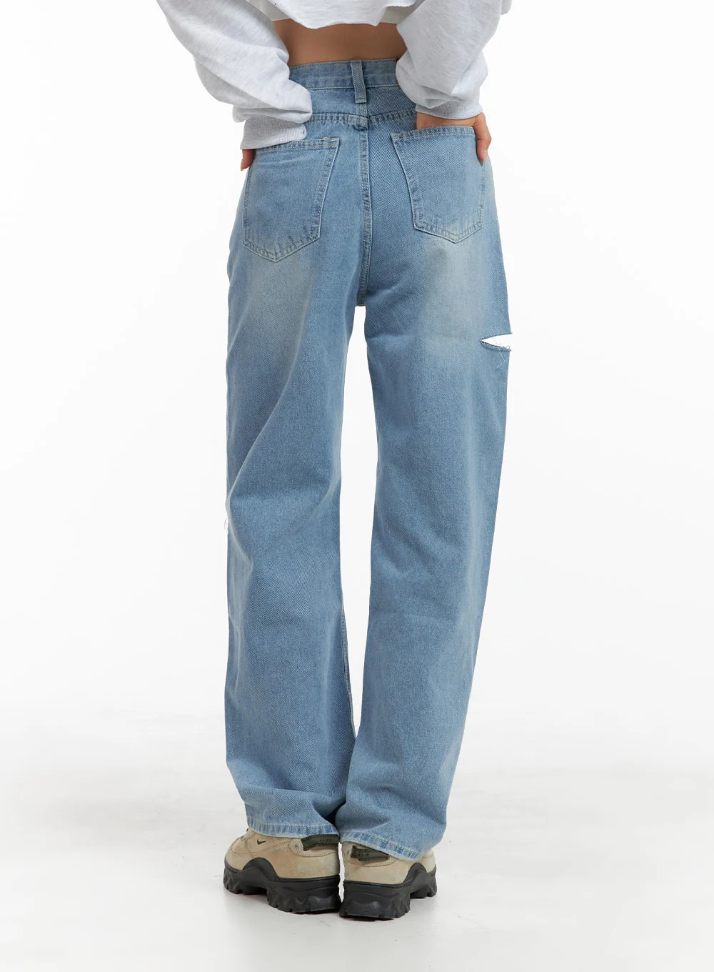 Cut Out Washed Straight Jeans OM421 - Image 4