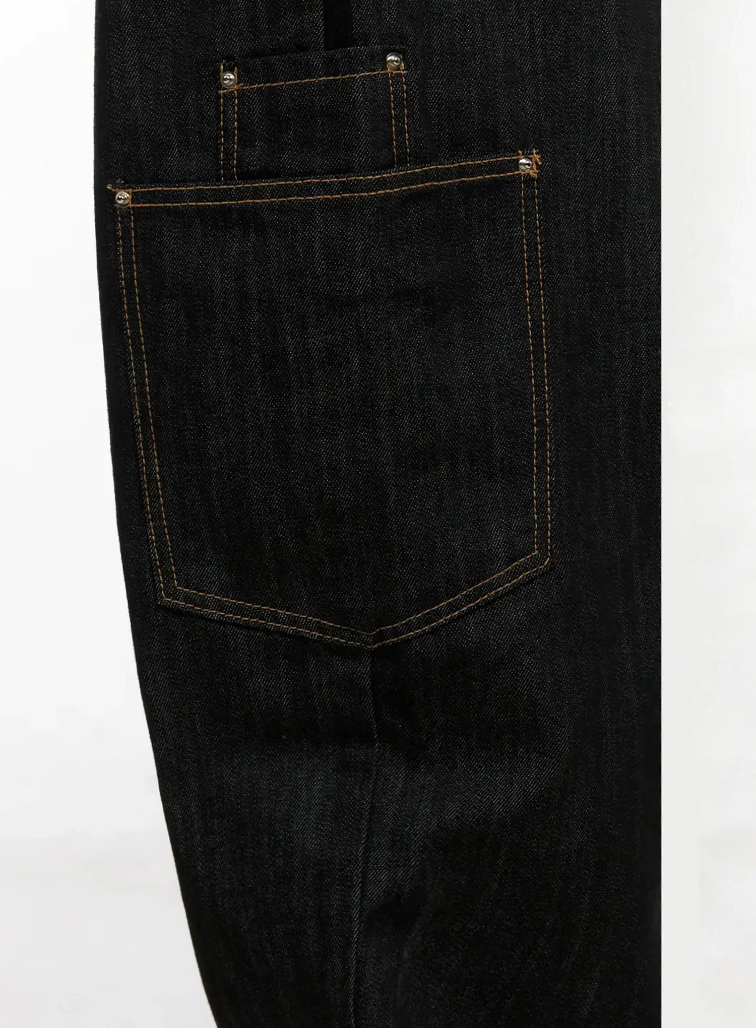 Dahee Wide-Leg Cargo Jeans IG508 - Image 3