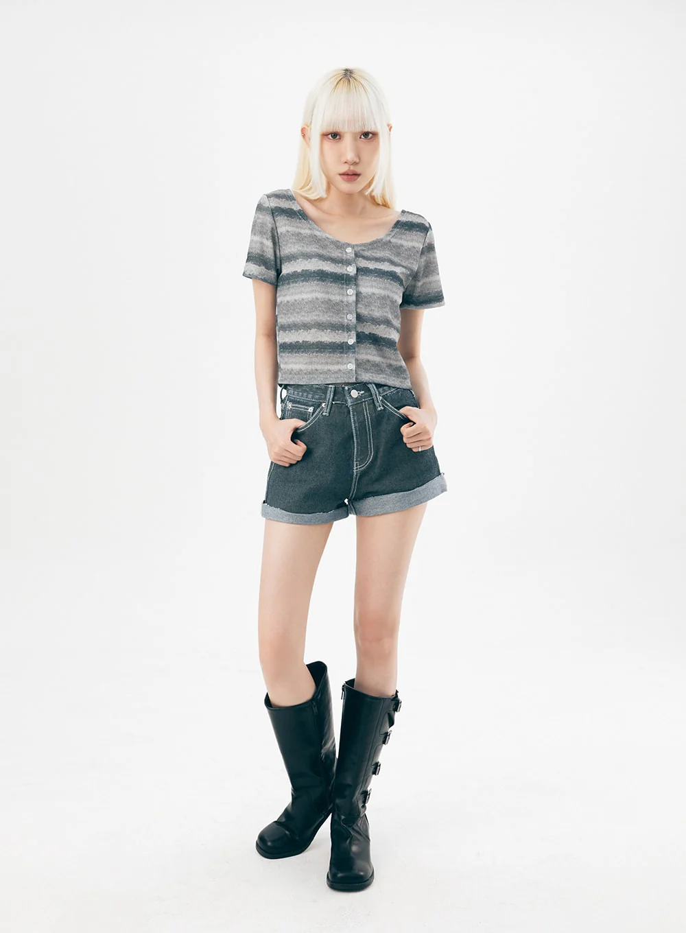 Dark Wash Denim Shorts IL307 - Image 3