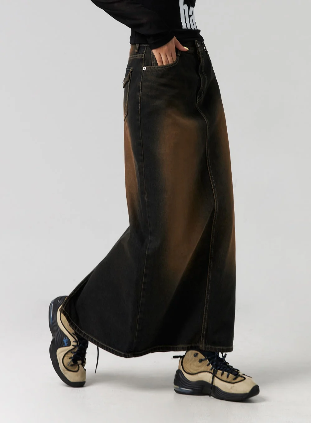 Dark-Washed Denim Maxi Skirt CG327 - Image 9